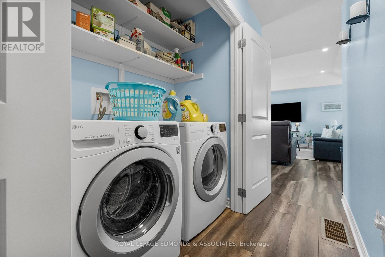 












11 TERRANCE DRIVE

,
Petawawa,




Ontario
K8H0G3

