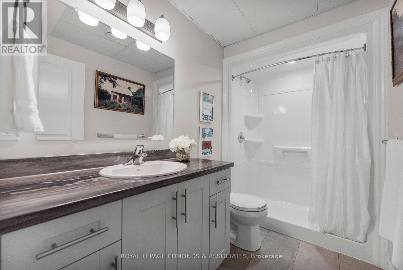 












11 TERRANCE DRIVE

,
Petawawa,




Ontario
K8H0G3

