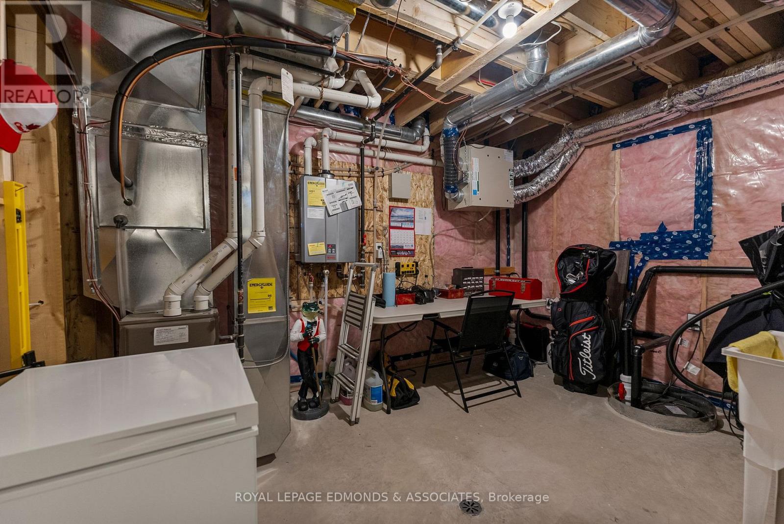 












11 TERRANCE DRIVE

,
Petawawa,




Ontario
K8H0G3

