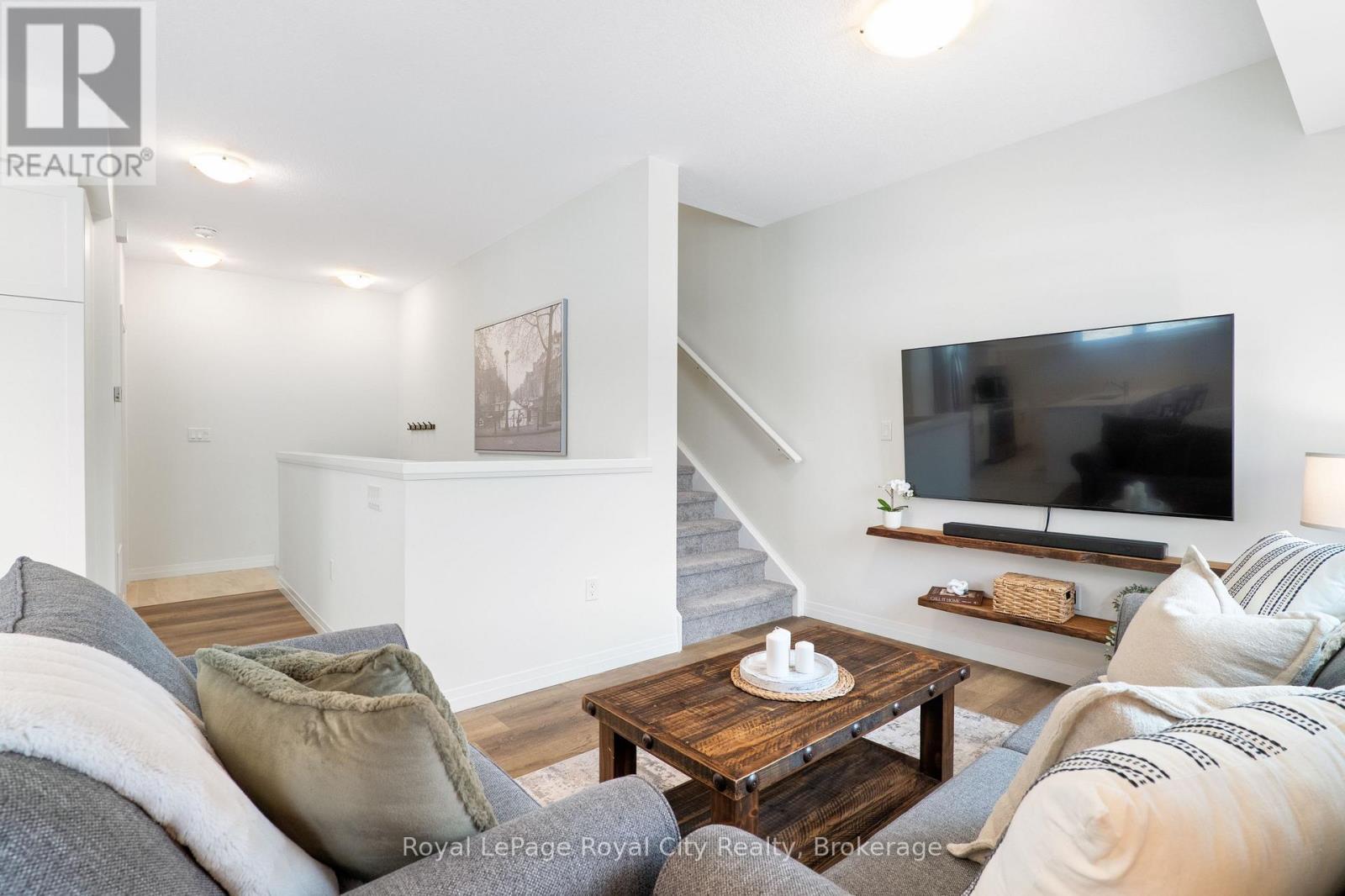 












83 THATCHER DRIVE

,
Guelph (Kortright East),




Ontario
N1L1B3

