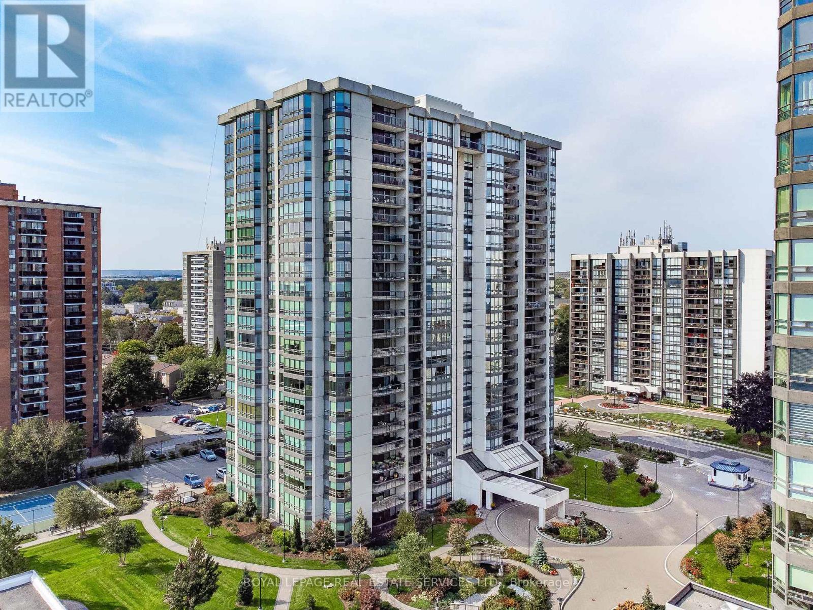 












1601 - 2180 MARINE DRIVE

,
Oakville,




Ontario
L6L5V2

