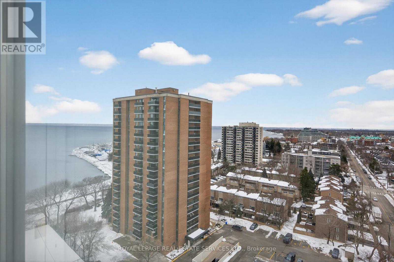 












1601 - 2180 MARINE DRIVE

,
Oakville,




Ontario
L6L5V2

