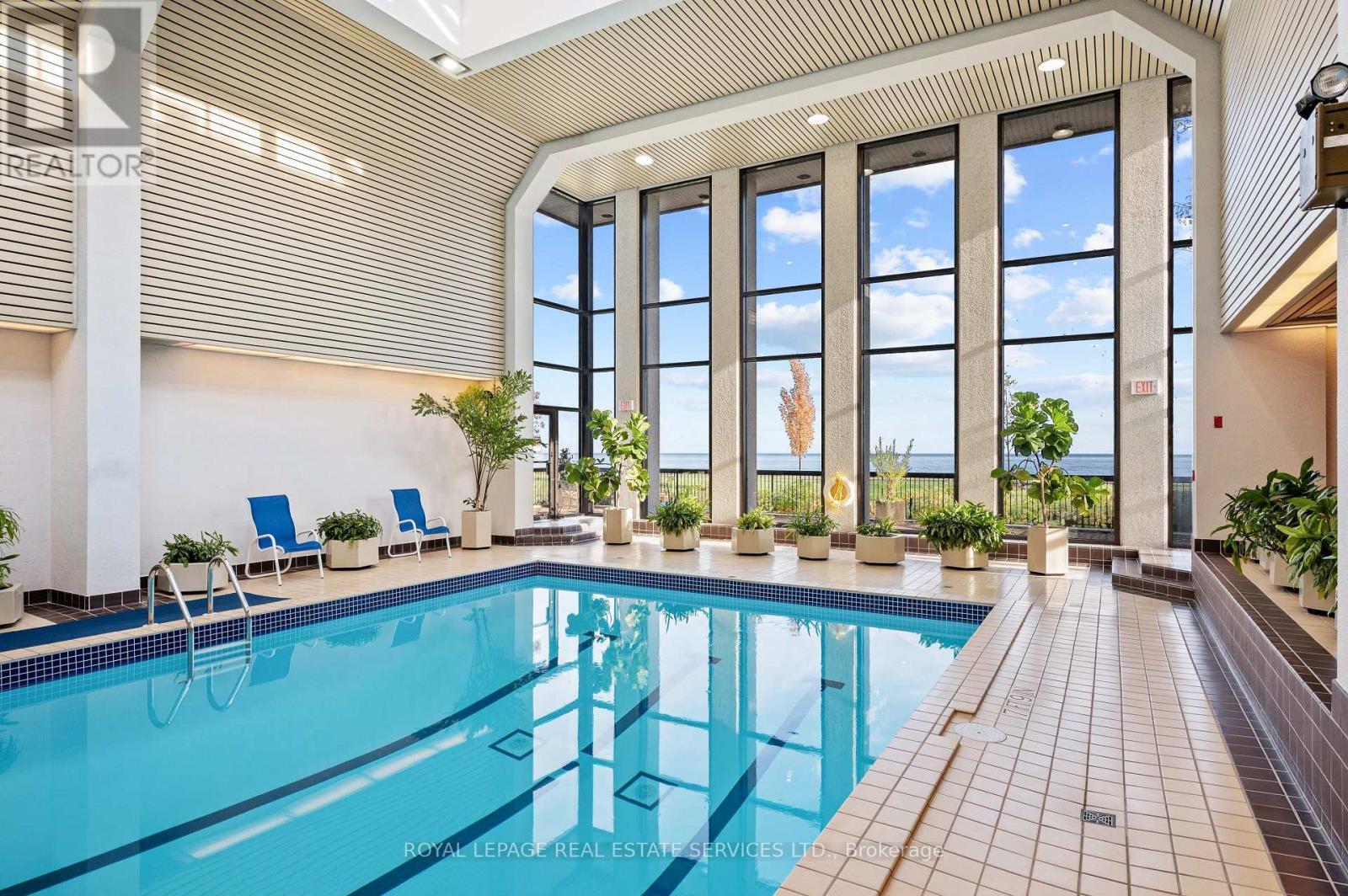 












1601 - 2180 MARINE DRIVE

,
Oakville,




Ontario
L6L5V2

