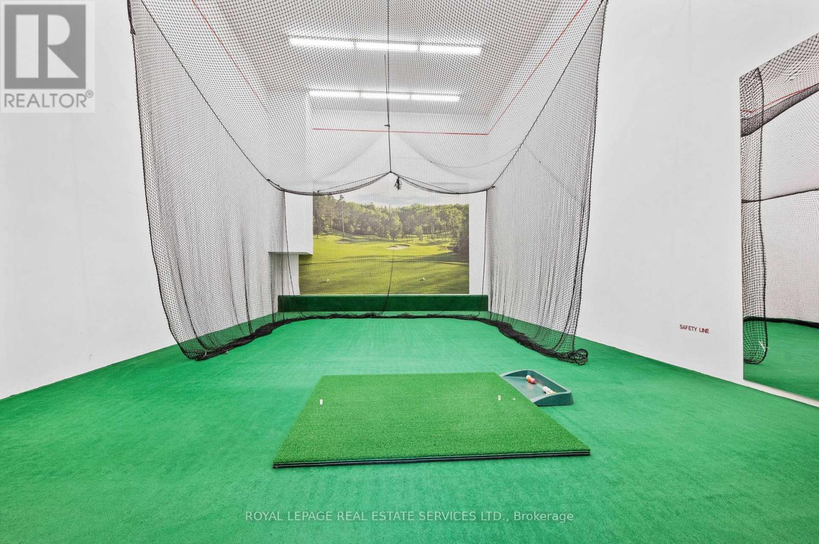 












1601 - 2180 MARINE DRIVE

,
Oakville,




Ontario
L6L5V2

