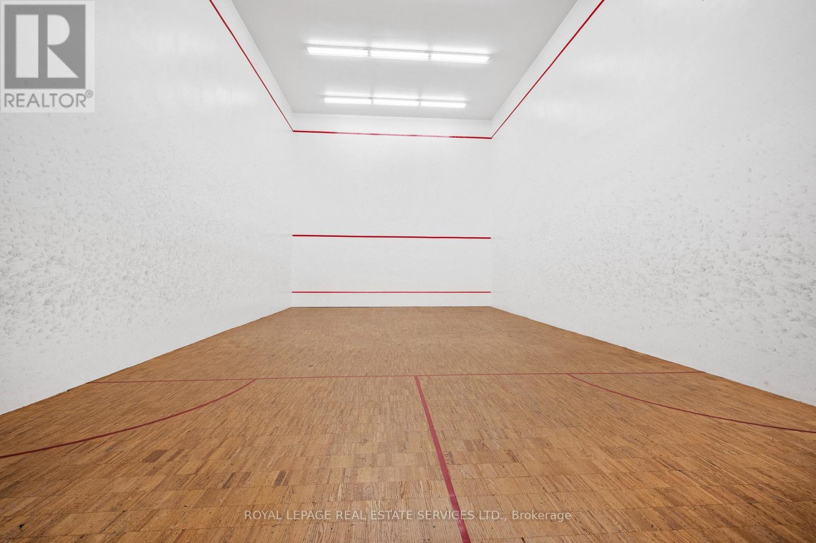 












1601 - 2180 MARINE DRIVE

,
Oakville,




Ontario
L6L5V2

