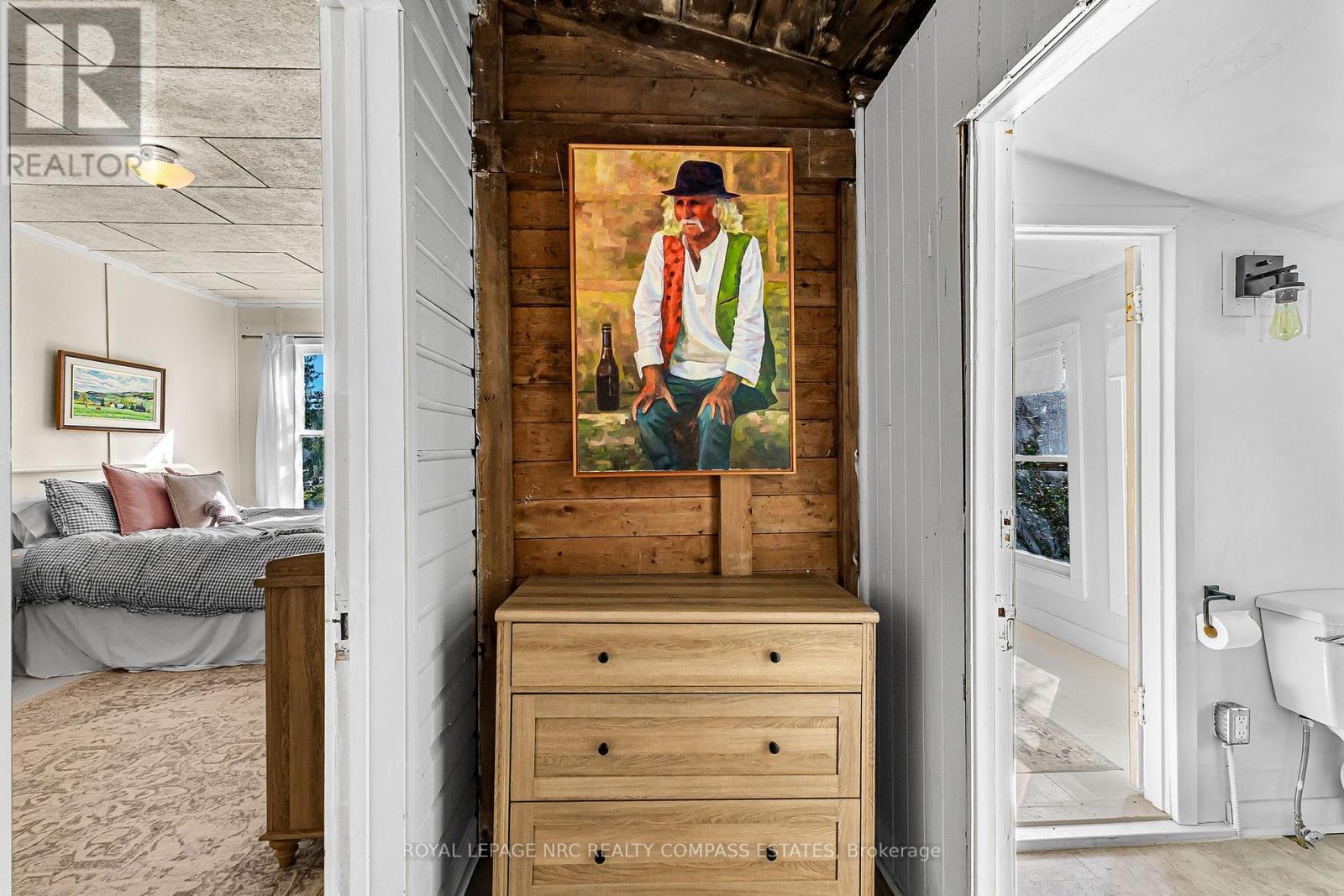 












317 BEACHVIEW AVENUE

,
Fort Erie (Crescent Park),




Ontario
L2A4L8

