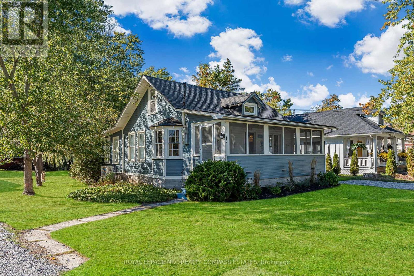 












317 BEACHVIEW AVENUE

,
Fort Erie (Crescent Park),




Ontario
L2A4L8

