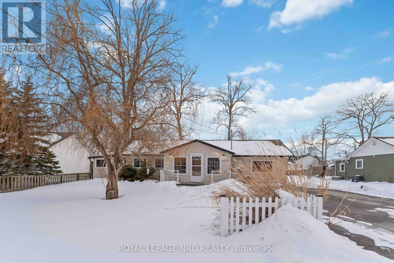 












3093 HYMAN AVENUE

,
Fort Erie (Ridgeway),




Ontario
L0S1N0

