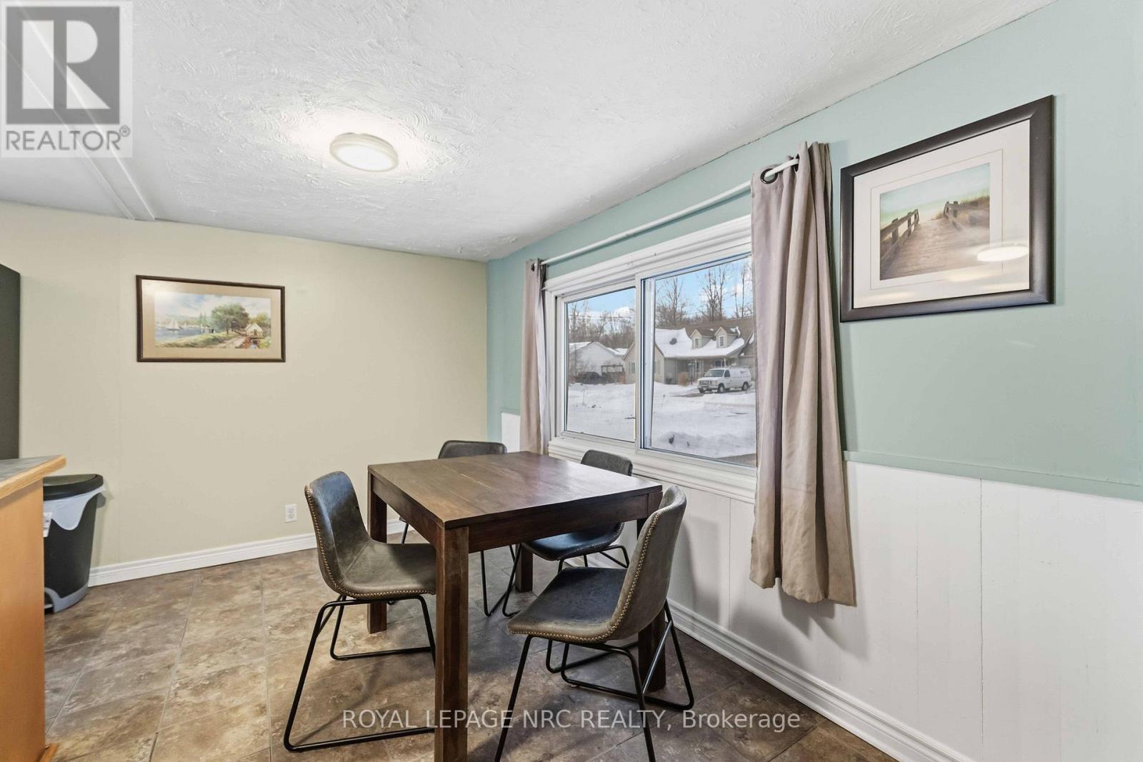 












3093 HYMAN AVENUE

,
Fort Erie (Ridgeway),




Ontario
L0S1N0

