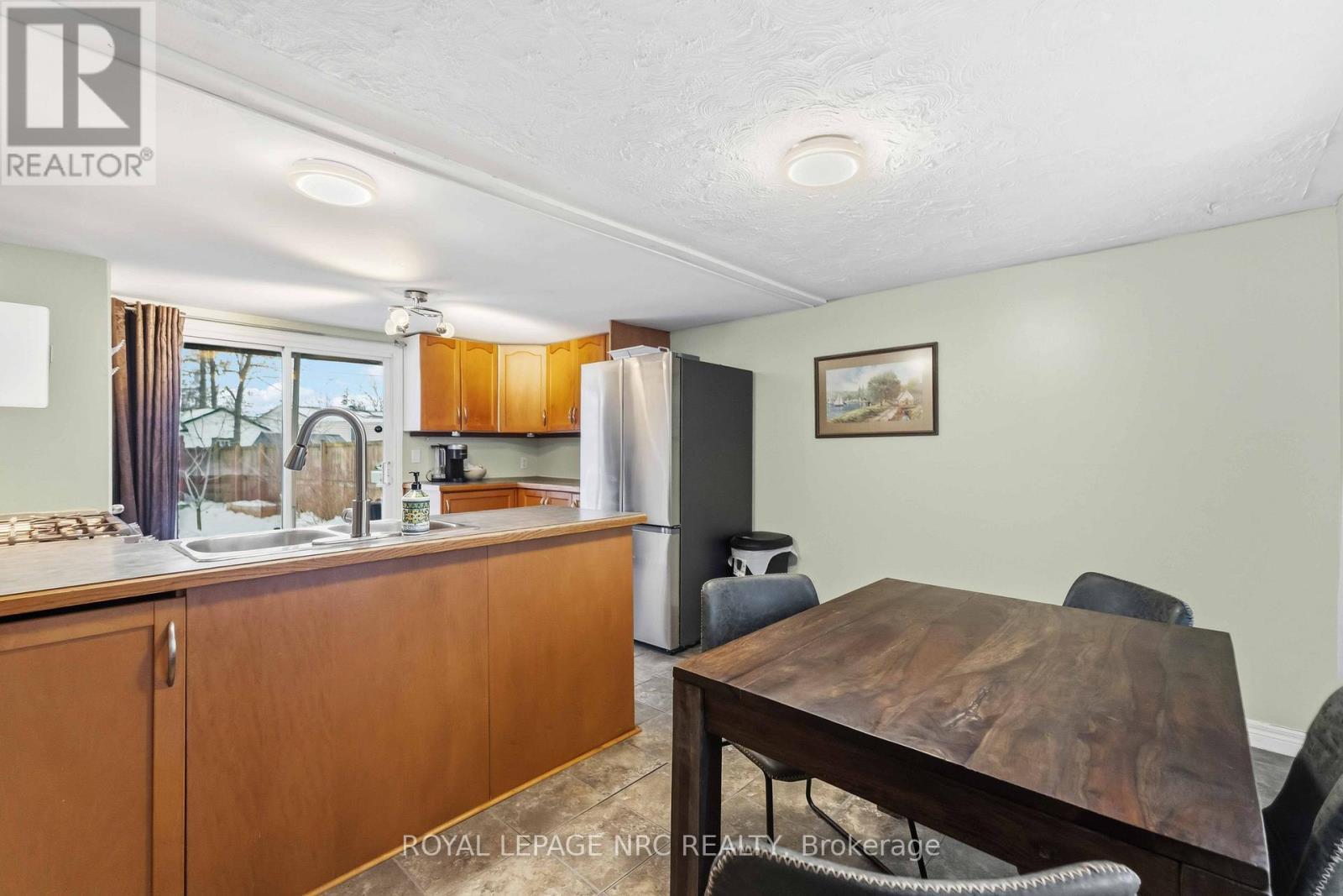 












3093 HYMAN AVENUE

,
Fort Erie (Ridgeway),




Ontario
L0S1N0

