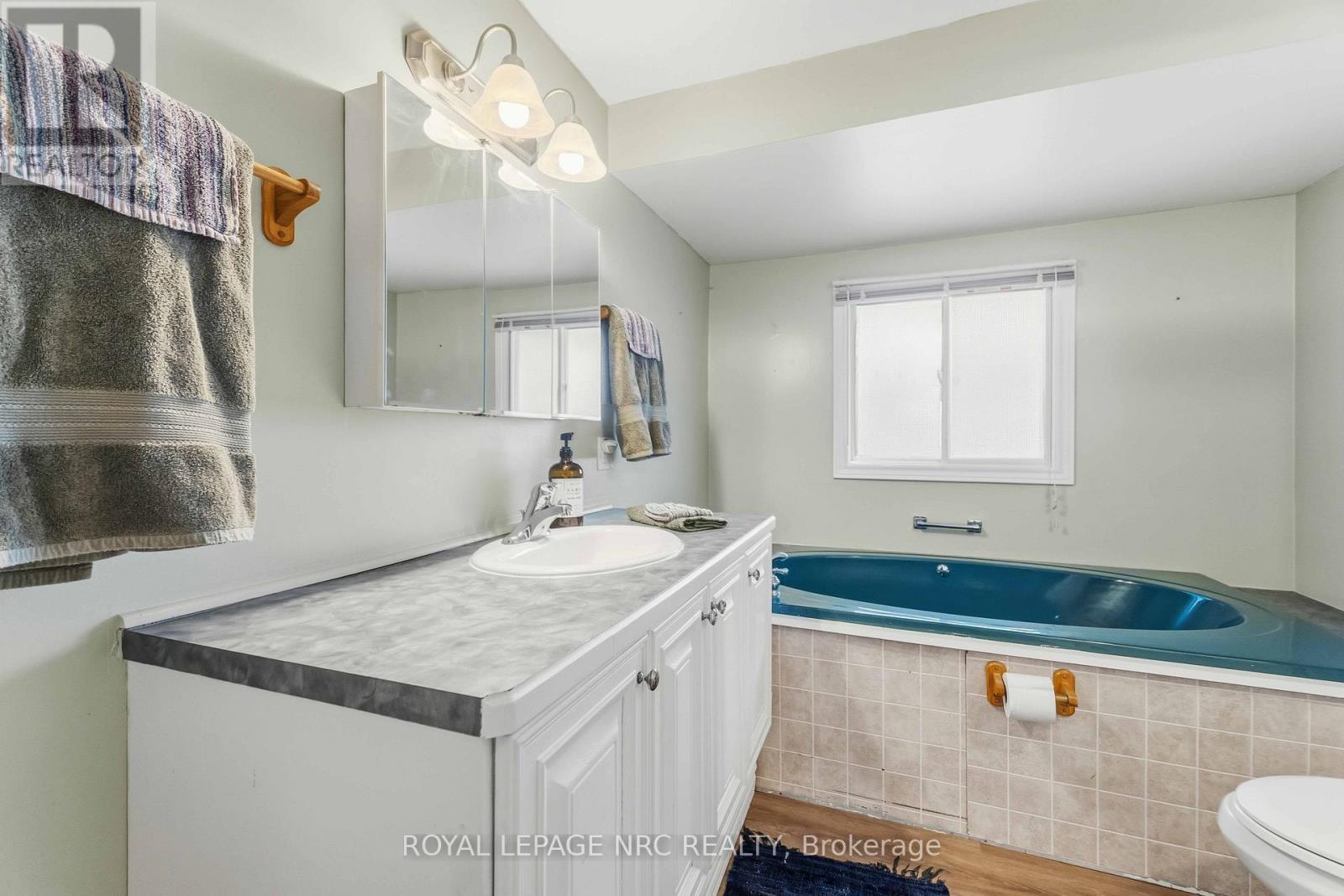 












3093 HYMAN AVENUE

,
Fort Erie (Ridgeway),




Ontario
L0S1N0

