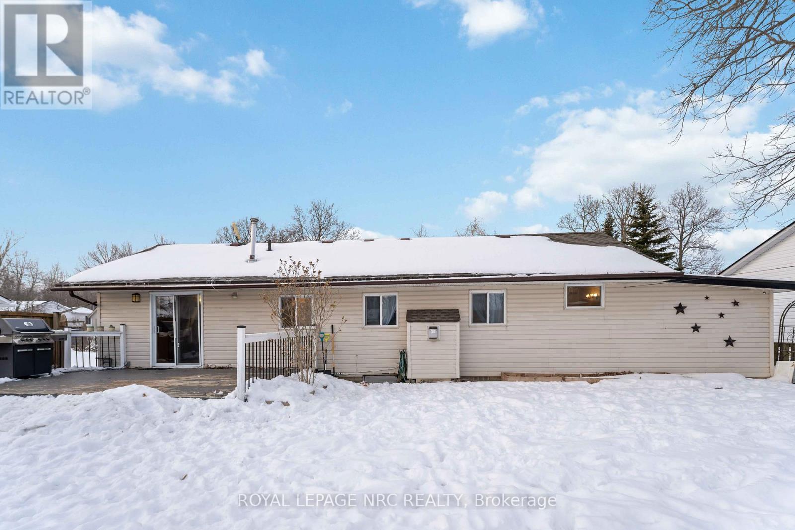 












3093 HYMAN AVENUE

,
Fort Erie (Ridgeway),




Ontario
L0S1N0


