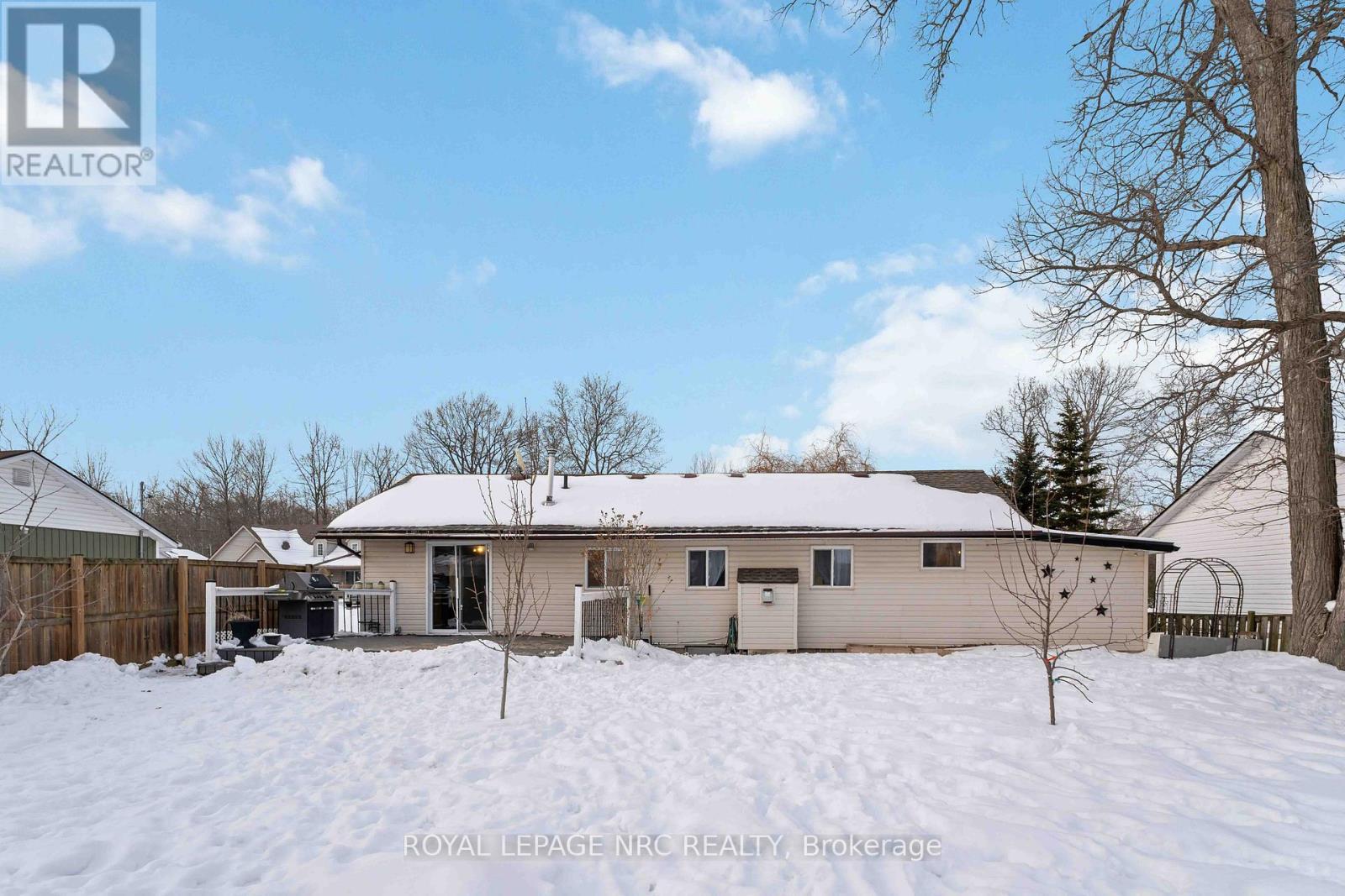 












3093 HYMAN AVENUE

,
Fort Erie (Ridgeway),




Ontario
L0S1N0

