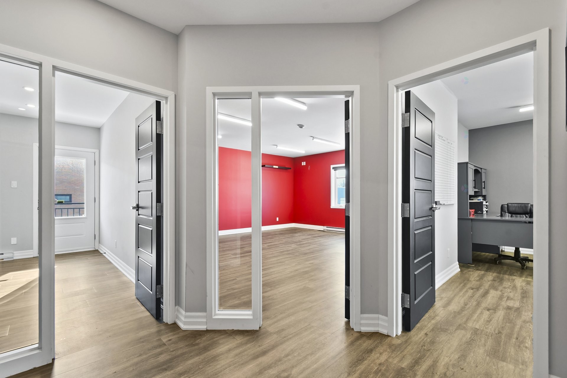 









30


Rue des Menuisiers

, A,
Sainte-Anne-des-Plaines,




QC
J5N2T2

