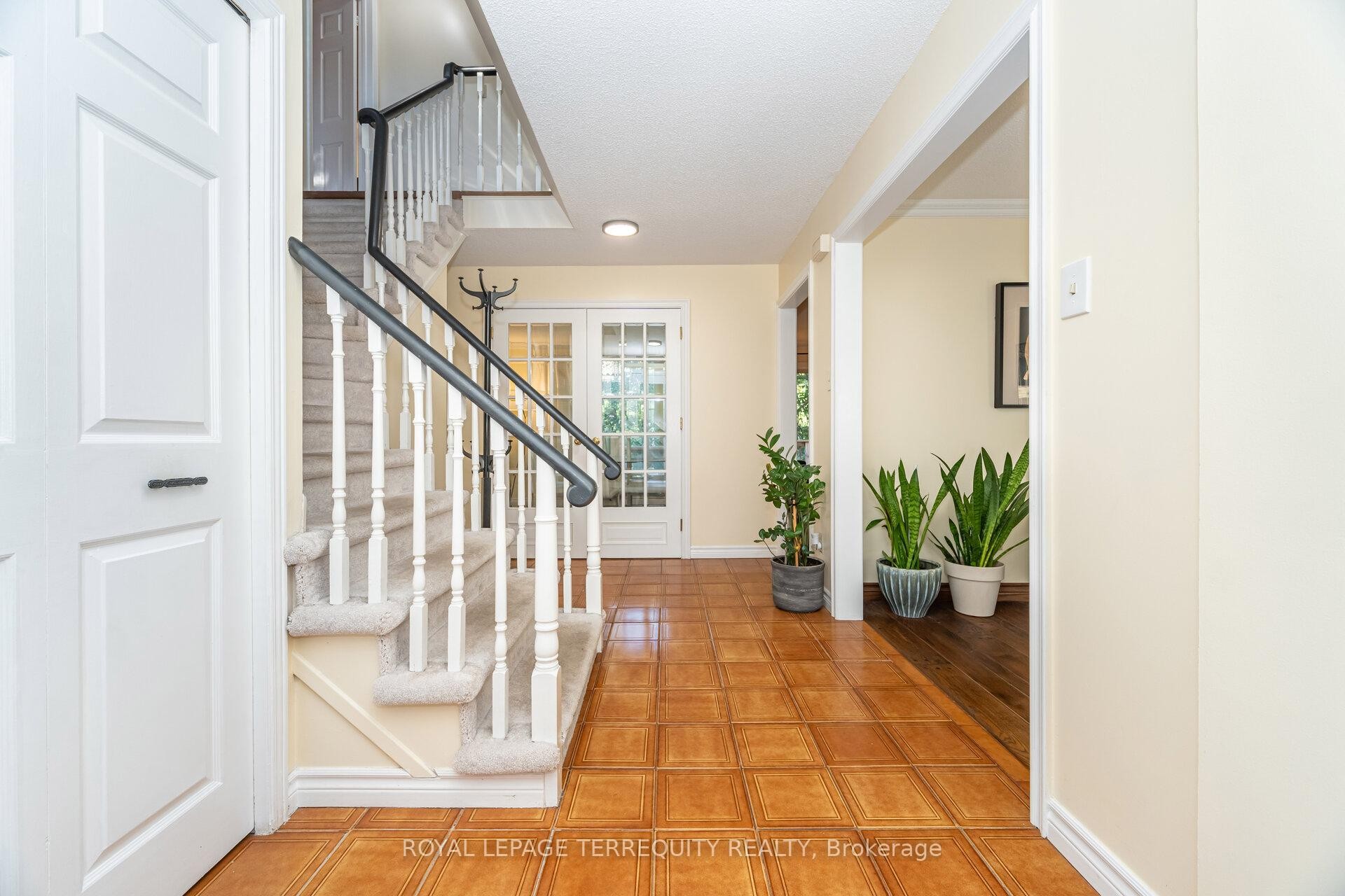 









4085


Wheelwright

Crescent,
Mississauga,




ON
L5L 2X3

