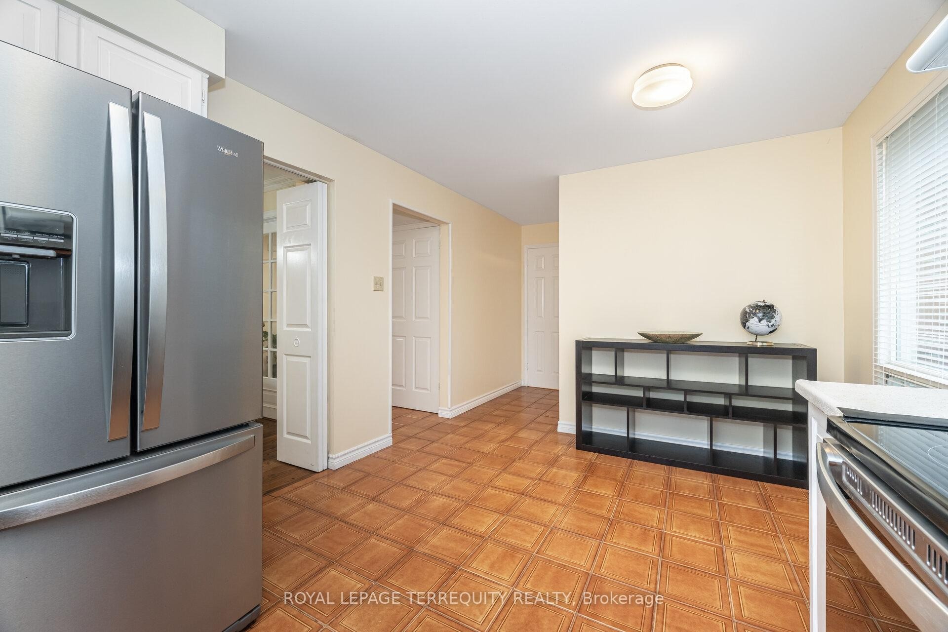 









4085


Wheelwright

Crescent,
Mississauga,




ON
L5L 2X3

