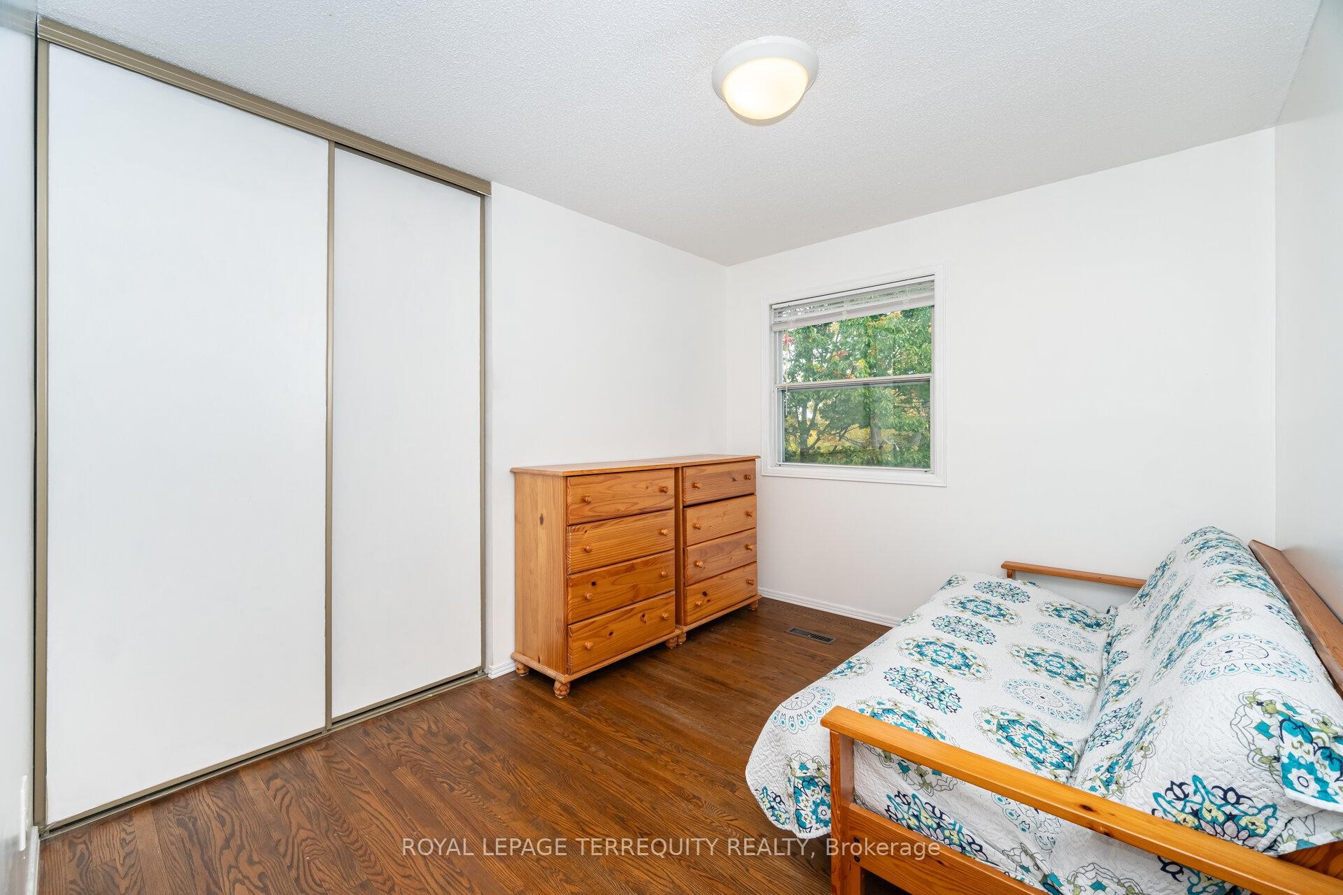 









4085


Wheelwright

Crescent,
Mississauga,




ON
L5L 2X3

