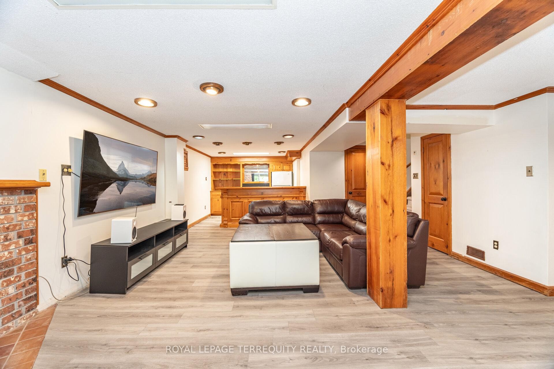 









4085


Wheelwright

Crescent,
Mississauga,




ON
L5L 2X3

