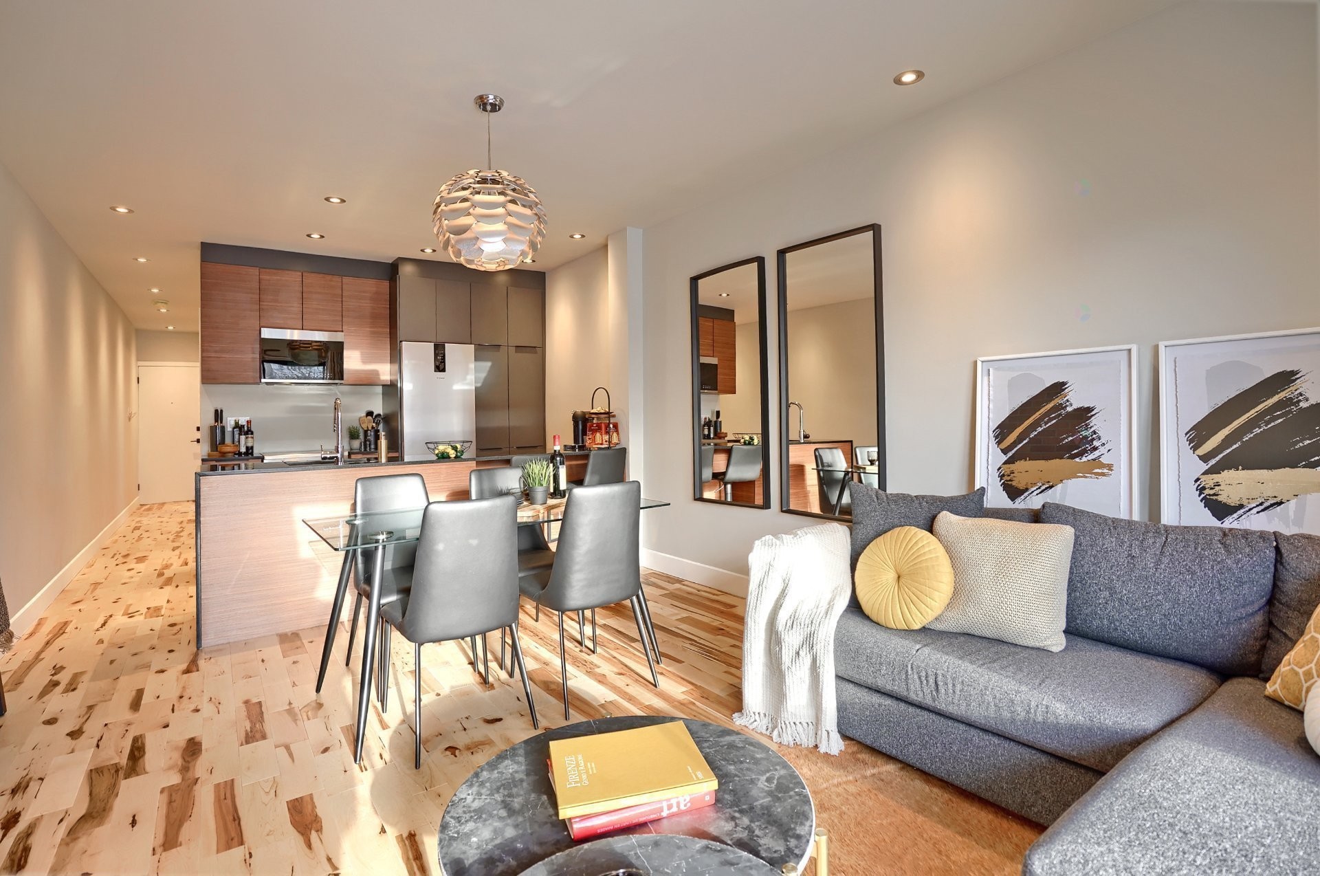 









6322


Av. des Érables

, 3,
Montréal (Rosemont/La Petite-Patrie),




QC
H2G2M8

