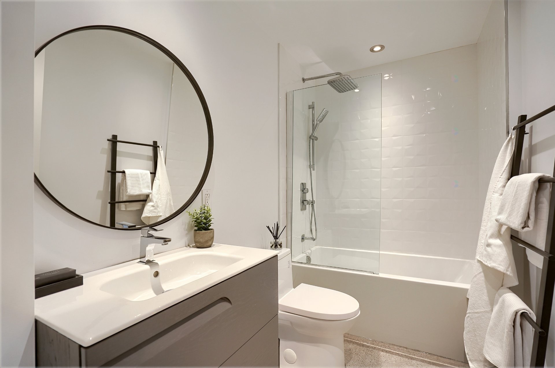 









6322


Av. des Érables

, 3,
Montréal (Rosemont/La Petite-Patrie),




QC
H2G2M8

