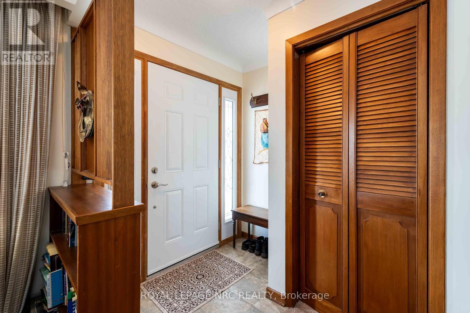 












4271 13TH STREET

,
Lincoln (Lincoln-Jordan/Vineland),




Ontario
L0R1S0

