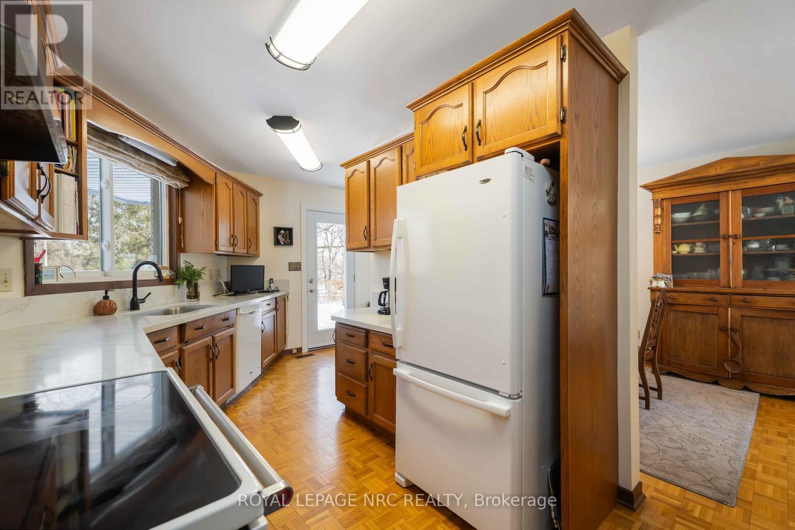 












4271 13TH STREET

,
Lincoln (Lincoln-Jordan/Vineland),




Ontario
L0R1S0

