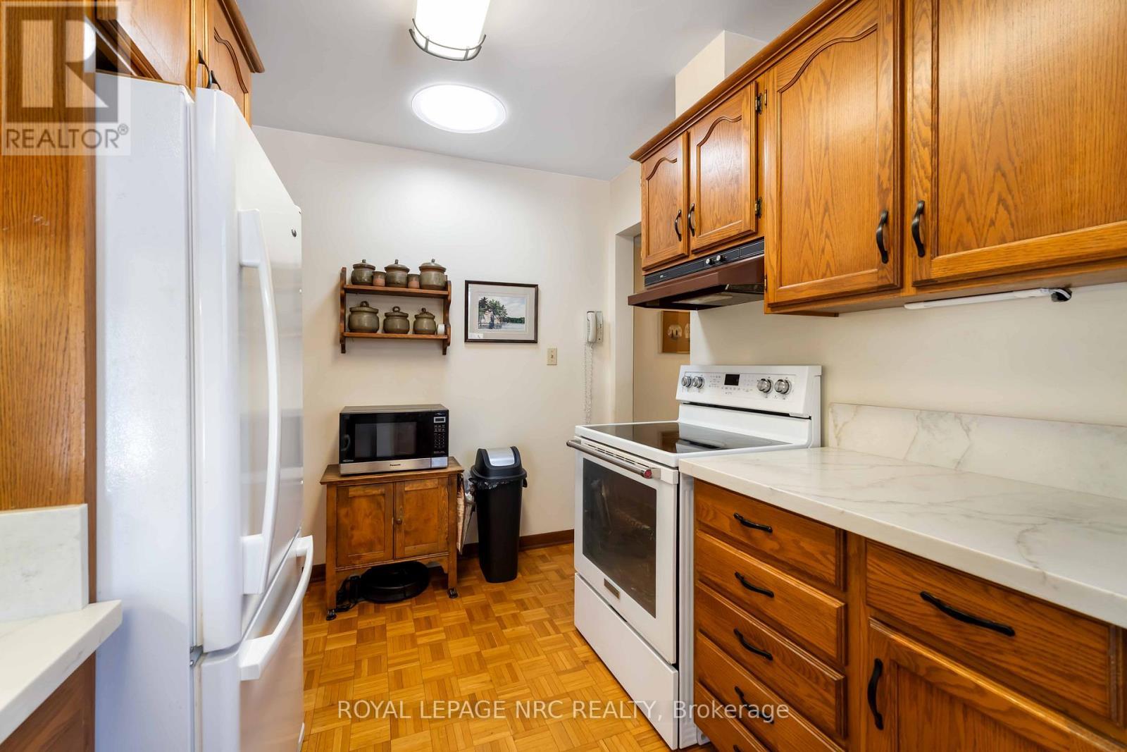 












4271 13TH STREET

,
Lincoln (Lincoln-Jordan/Vineland),




Ontario
L0R1S0

