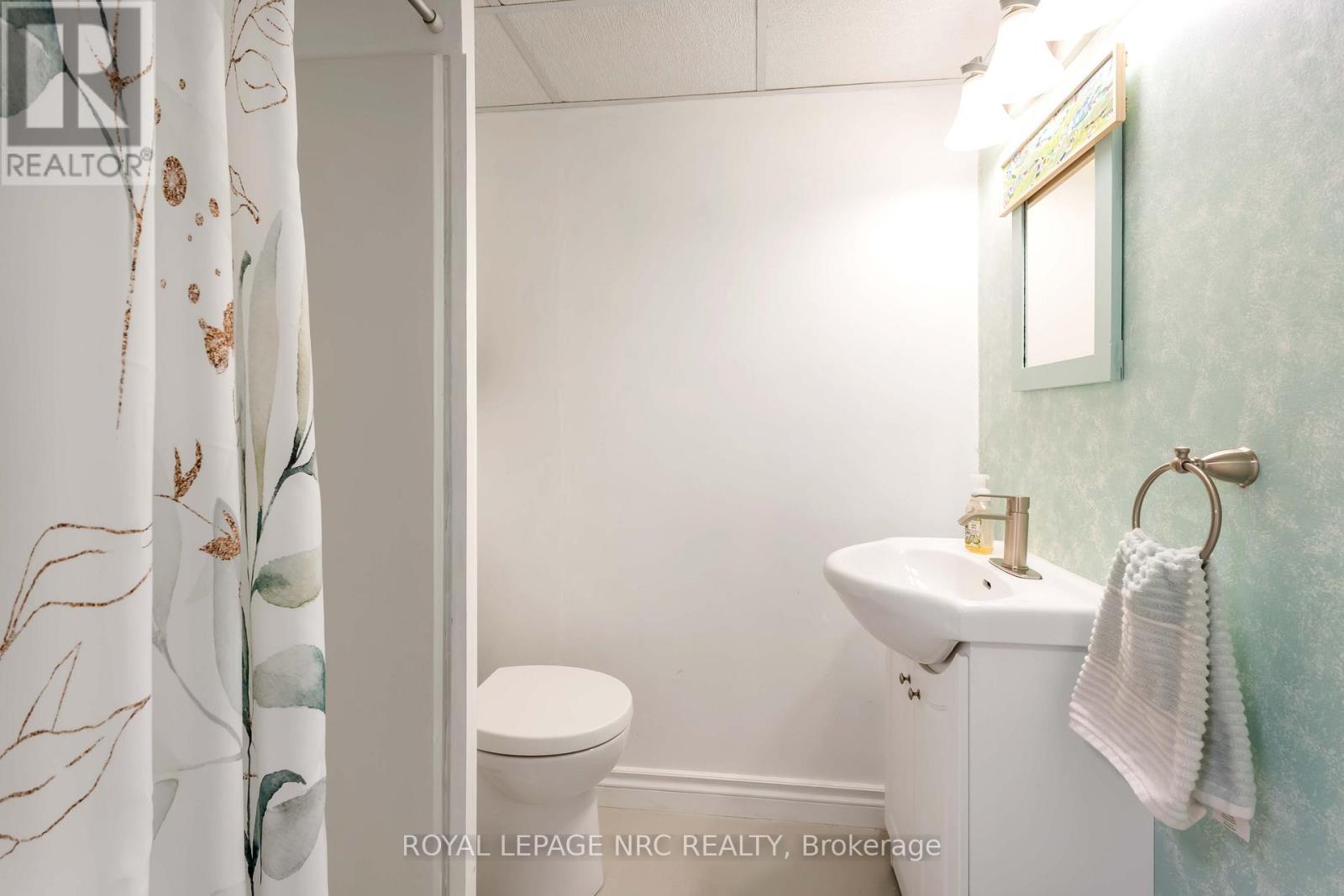 












4271 13TH STREET

,
Lincoln (Lincoln-Jordan/Vineland),




Ontario
L0R1S0

