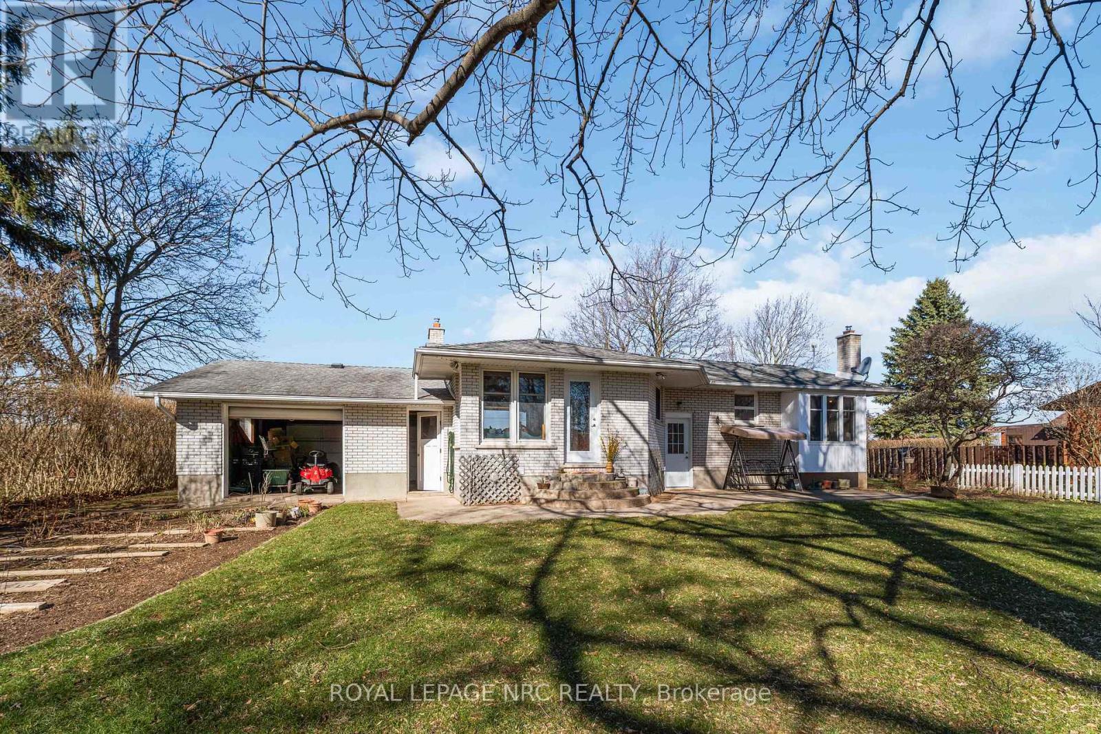 












4271 13TH STREET

,
Lincoln (Lincoln-Jordan/Vineland),




Ontario
L0R1S0

