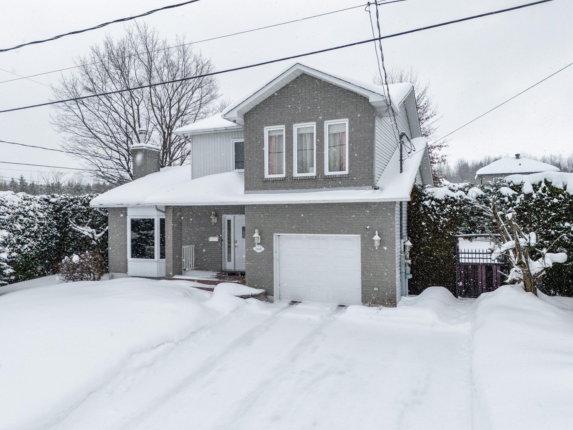 









2688


Rue des Mélèzes

,
Sherbrooke (Fleurimont),




QC
J1G4X9

