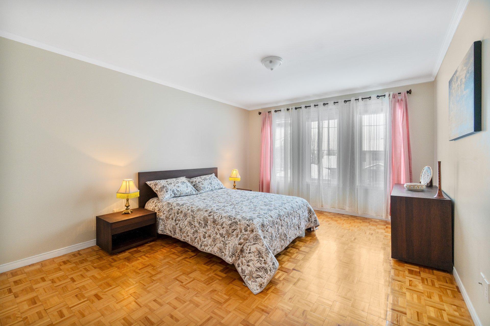 









2688


Rue des Mélèzes

,
Sherbrooke (Fleurimont),




QC
J1G4X9

