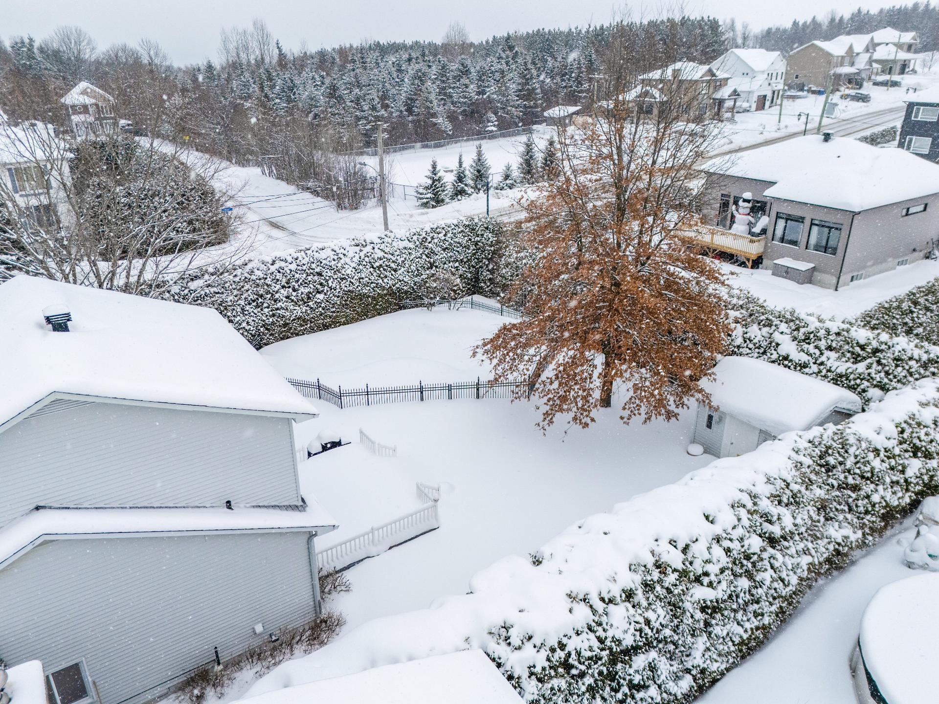 









2688


Rue des Mélèzes

,
Sherbrooke (Fleurimont),




QC
J1G4X9

