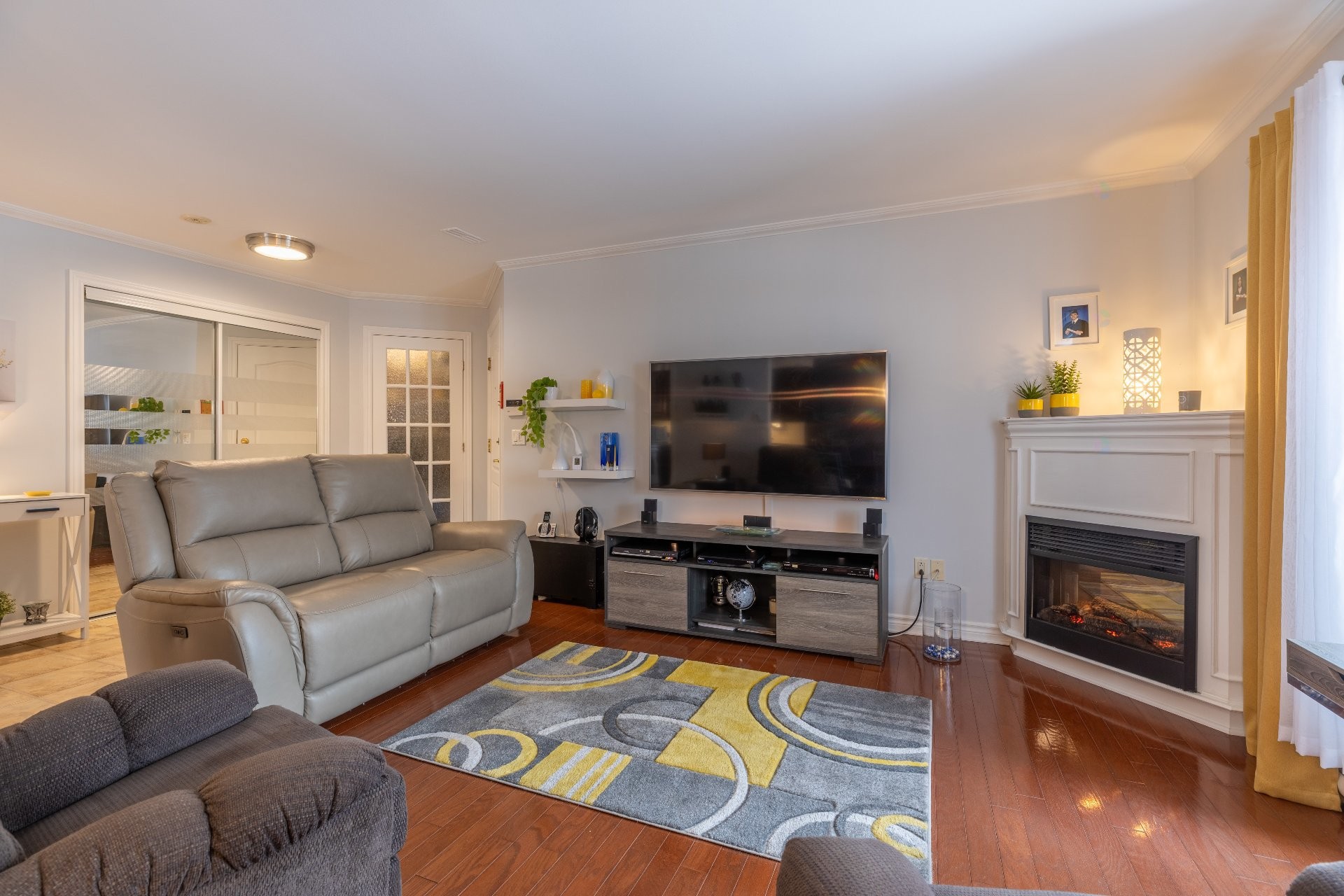 









550


Av. Forest

, 3,
Pincourt,




QC
J7W0K2

