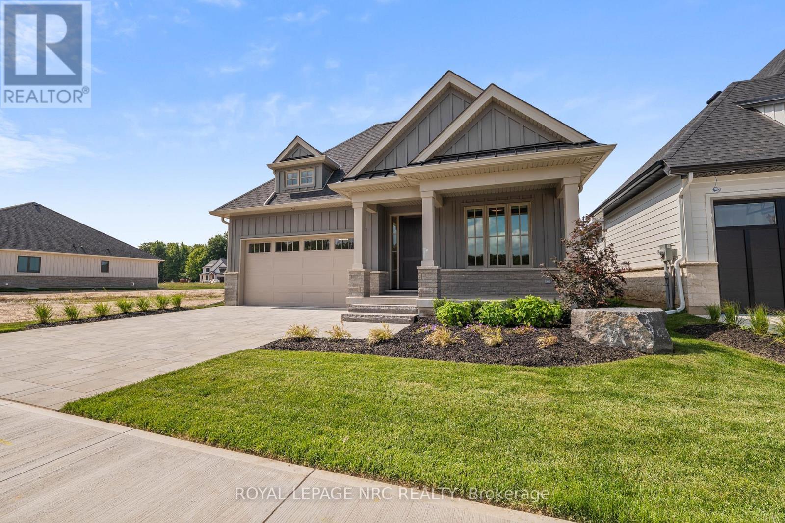 












4 PAGE STREET

,
Pelham (Fonthill),




Ontario
L3E0X3

