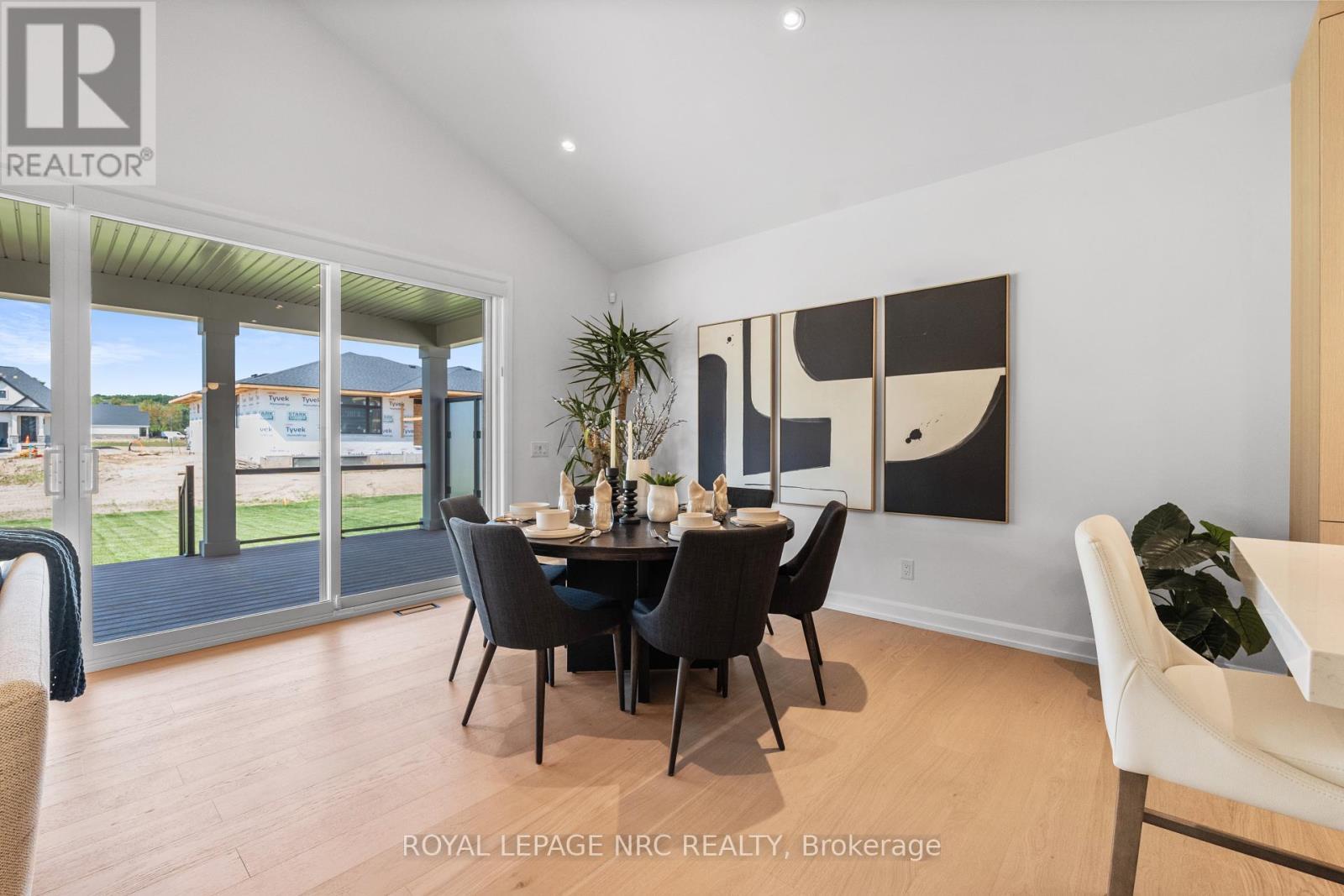 












4 PAGE STREET

,
Pelham (Fonthill),




Ontario
L3E0X3

