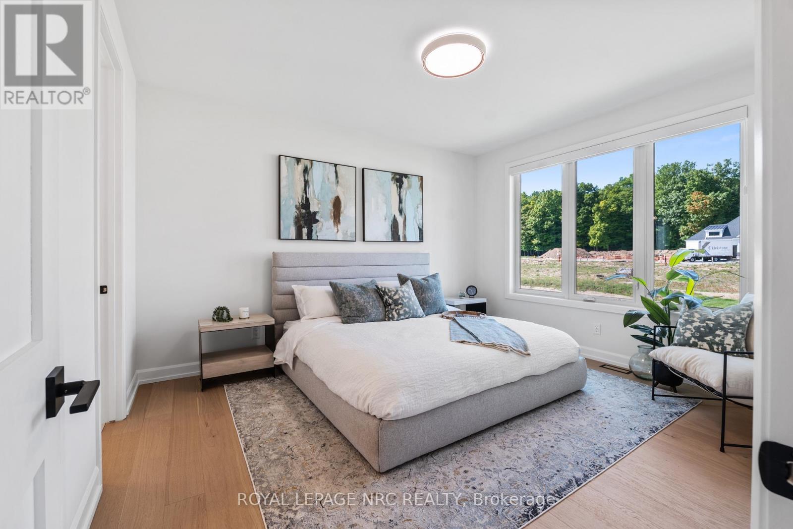 












4 PAGE STREET

,
Pelham (Fonthill),




Ontario
L3E0X3

