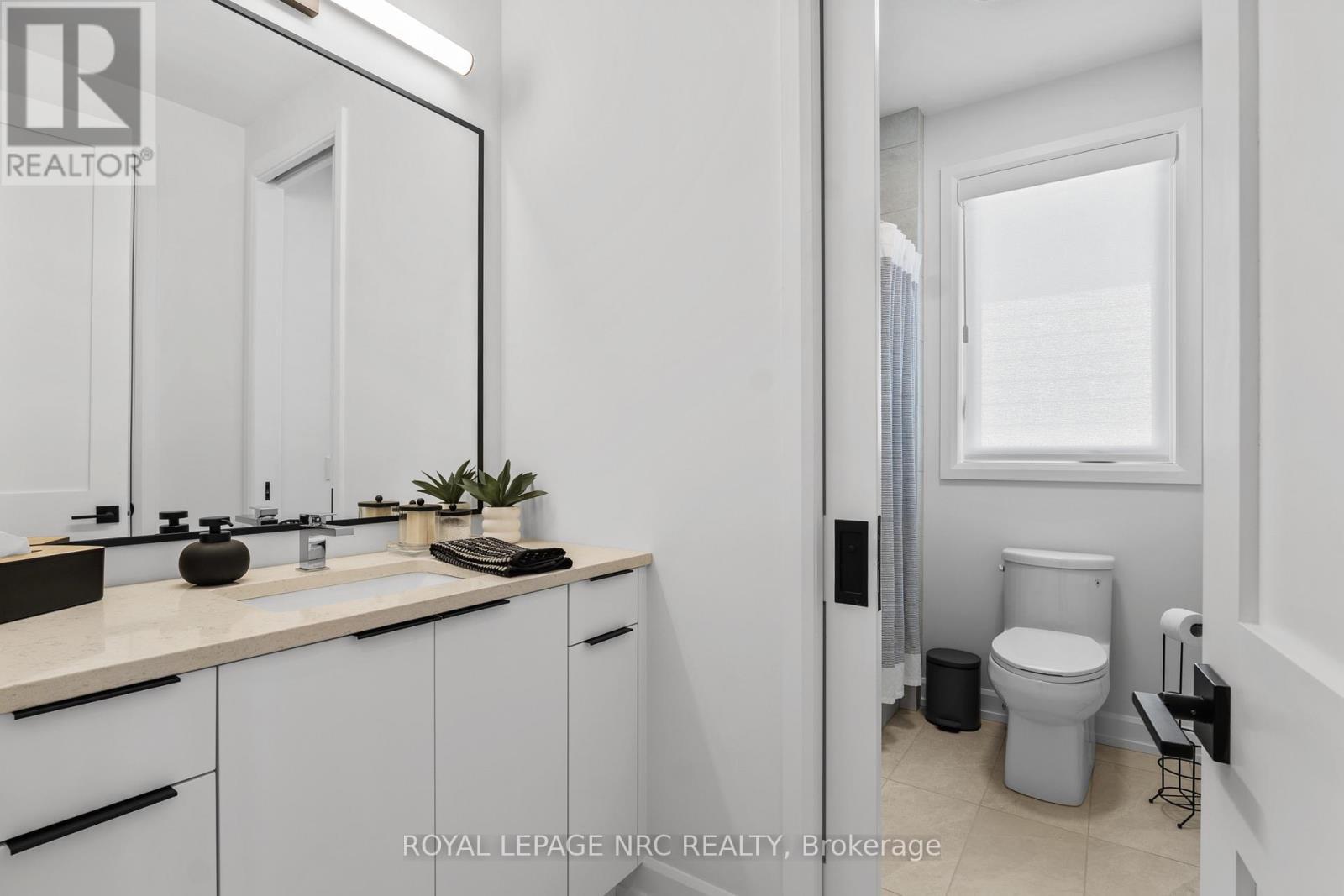 












4 PAGE STREET

,
Pelham (Fonthill),




Ontario
L3E0X3

