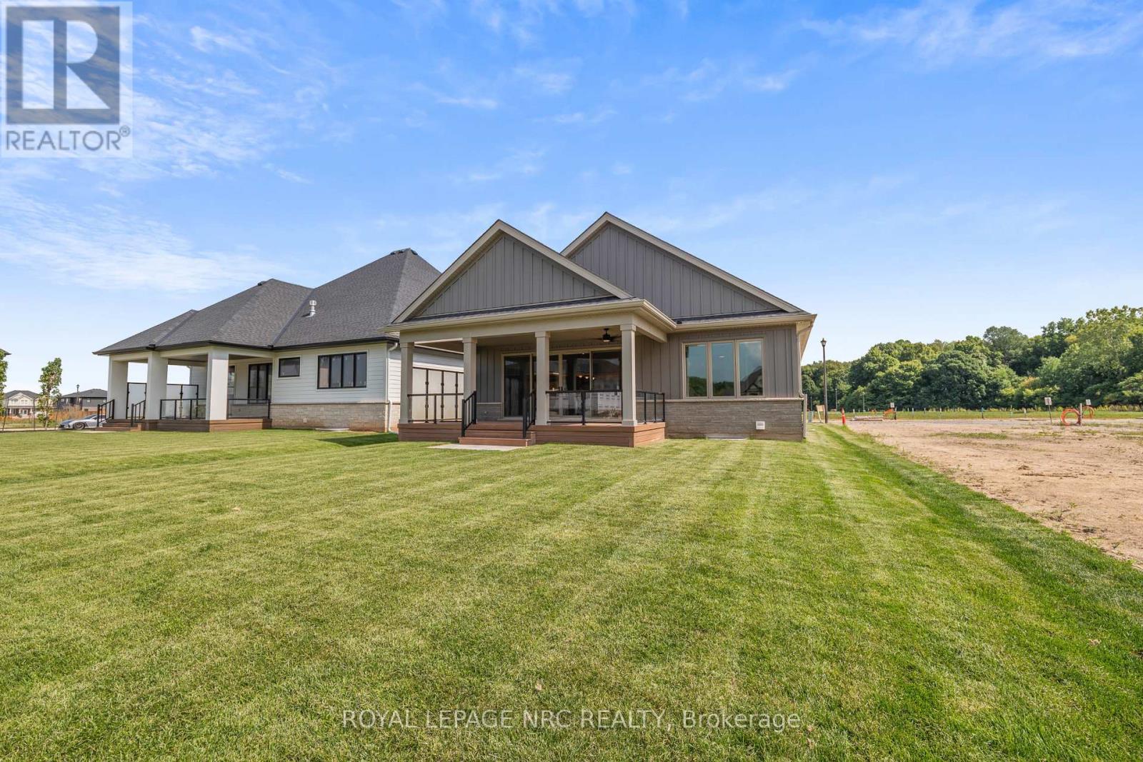 












4 PAGE STREET

,
Pelham (Fonthill),




Ontario
L3E0X3

