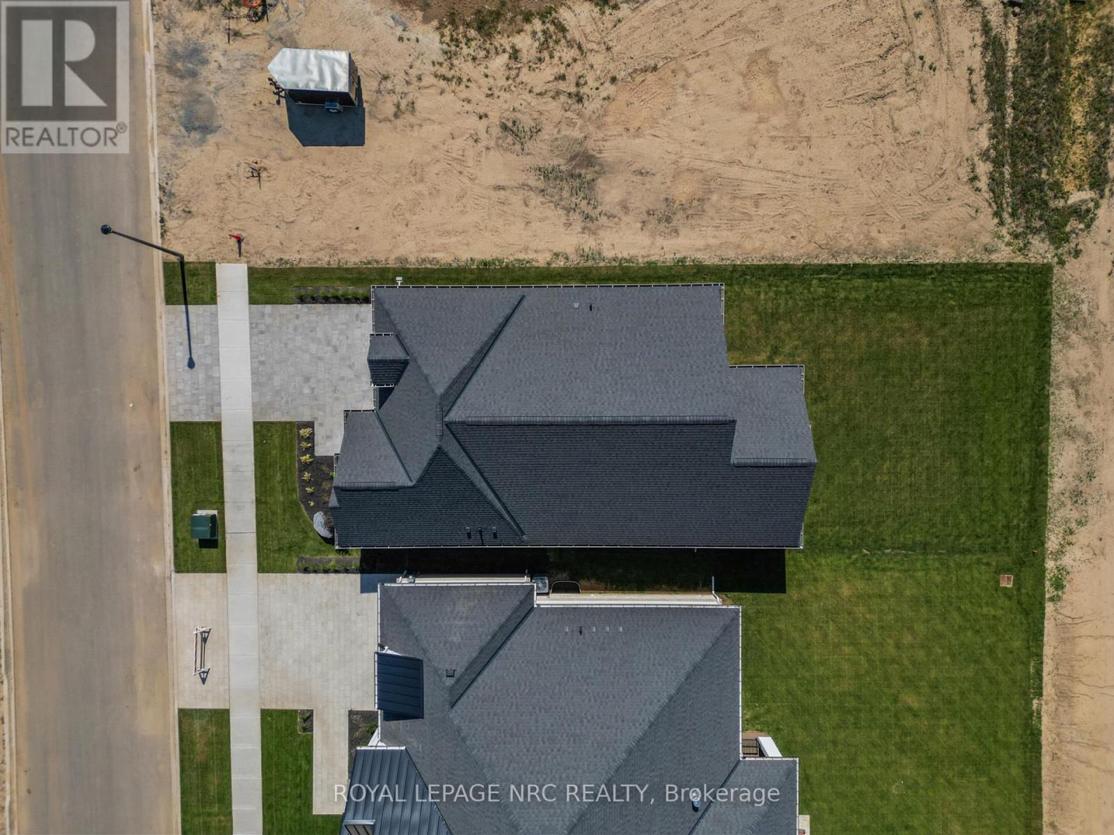 












4 PAGE STREET

,
Pelham (Fonthill),




Ontario
L3E0X3

