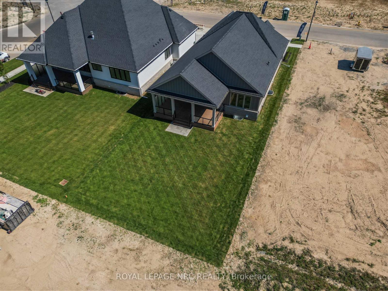 












4 PAGE STREET

,
Pelham (Fonthill),




Ontario
L3E0X3

