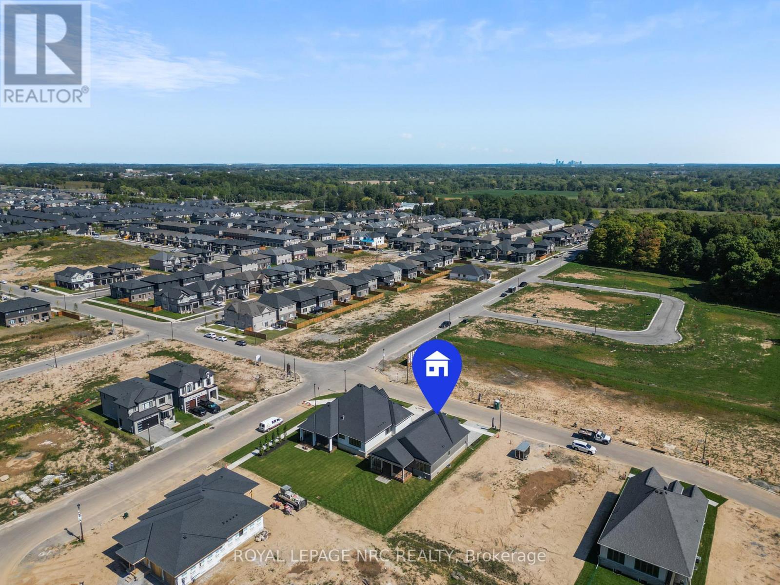 












4 PAGE STREET

,
Pelham (Fonthill),




Ontario
L3E0X3

