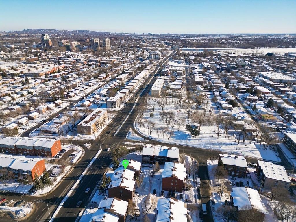 









630


Boul. Chomedey

, 5,
Laval (Chomedey),




QC
H7V3W4

