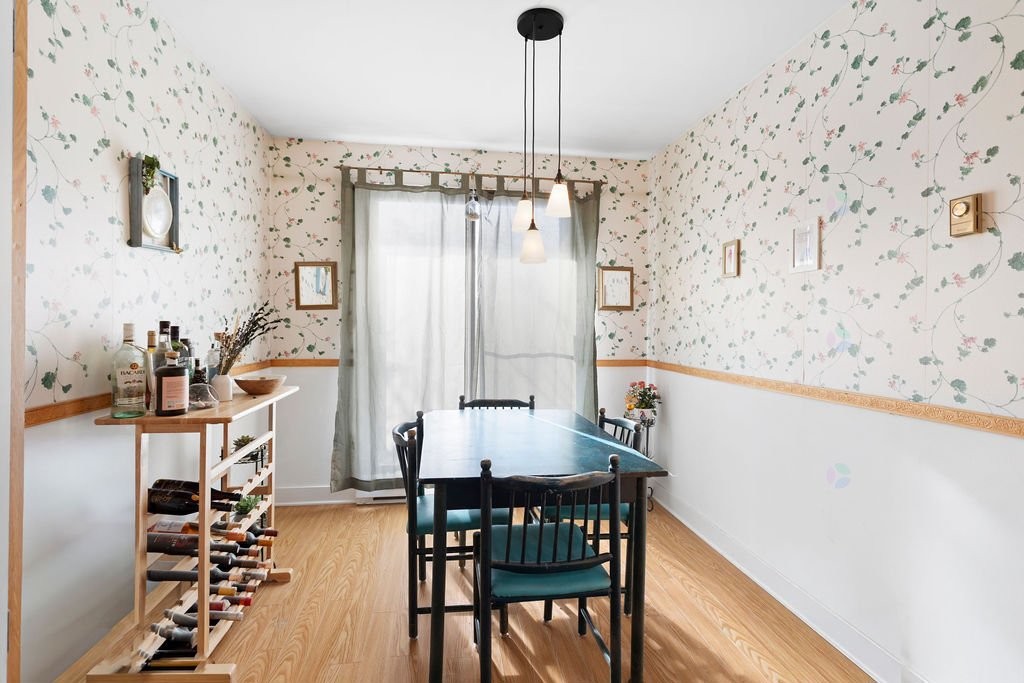 









630


Boul. Chomedey

, 5,
Laval (Chomedey),




QC
H7V3W4

