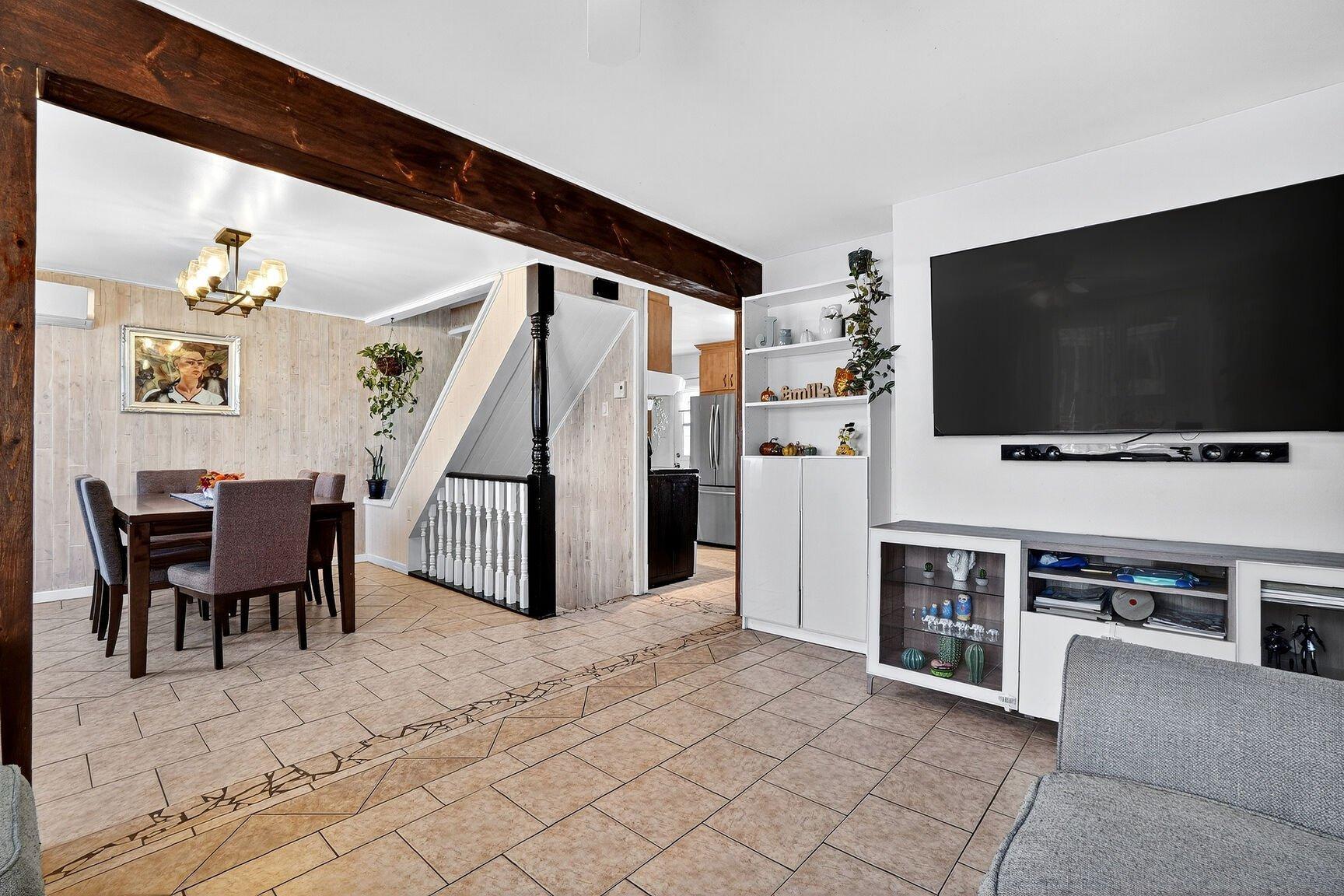 









502


Rue Lahaie

,
Laval (Pont-Viau),




QC
H7G3B9

