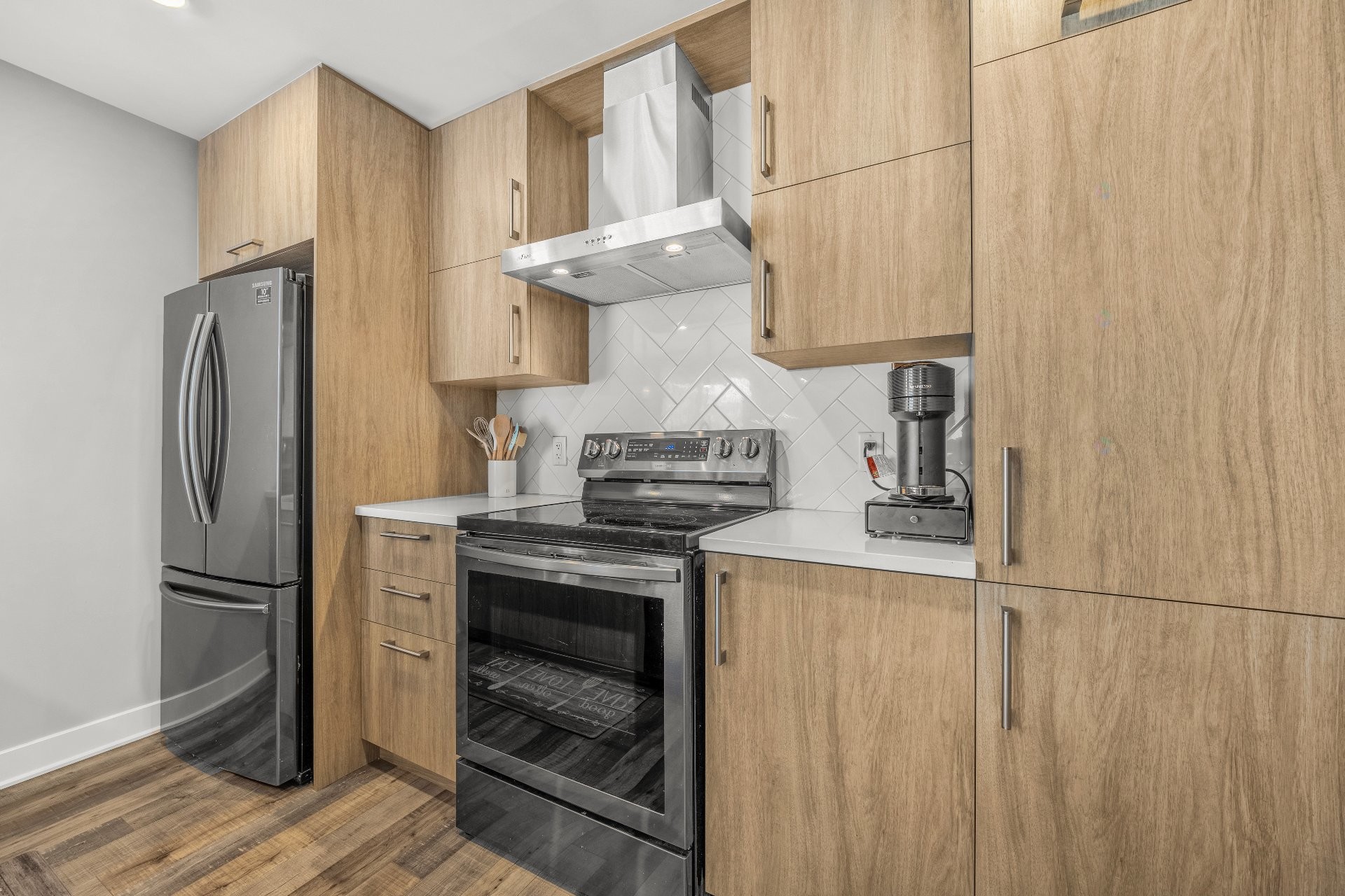 









906


Av. Pierre-Dansereau

, 208,
Terrebonne (Terrebonne),




QC
J6Y0N3

