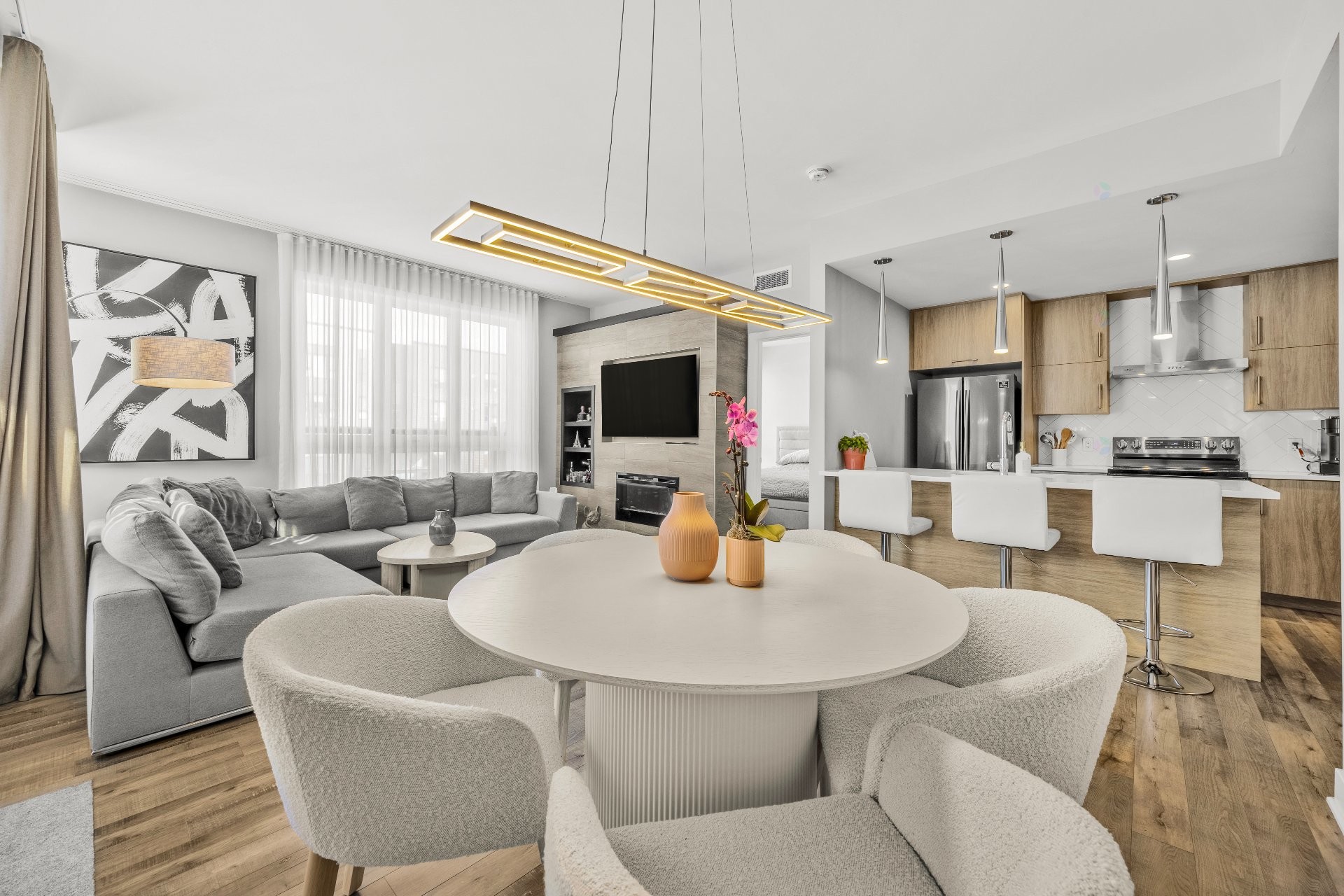 









906


Av. Pierre-Dansereau

, 208,
Terrebonne (Terrebonne),




QC
J6Y0N3

