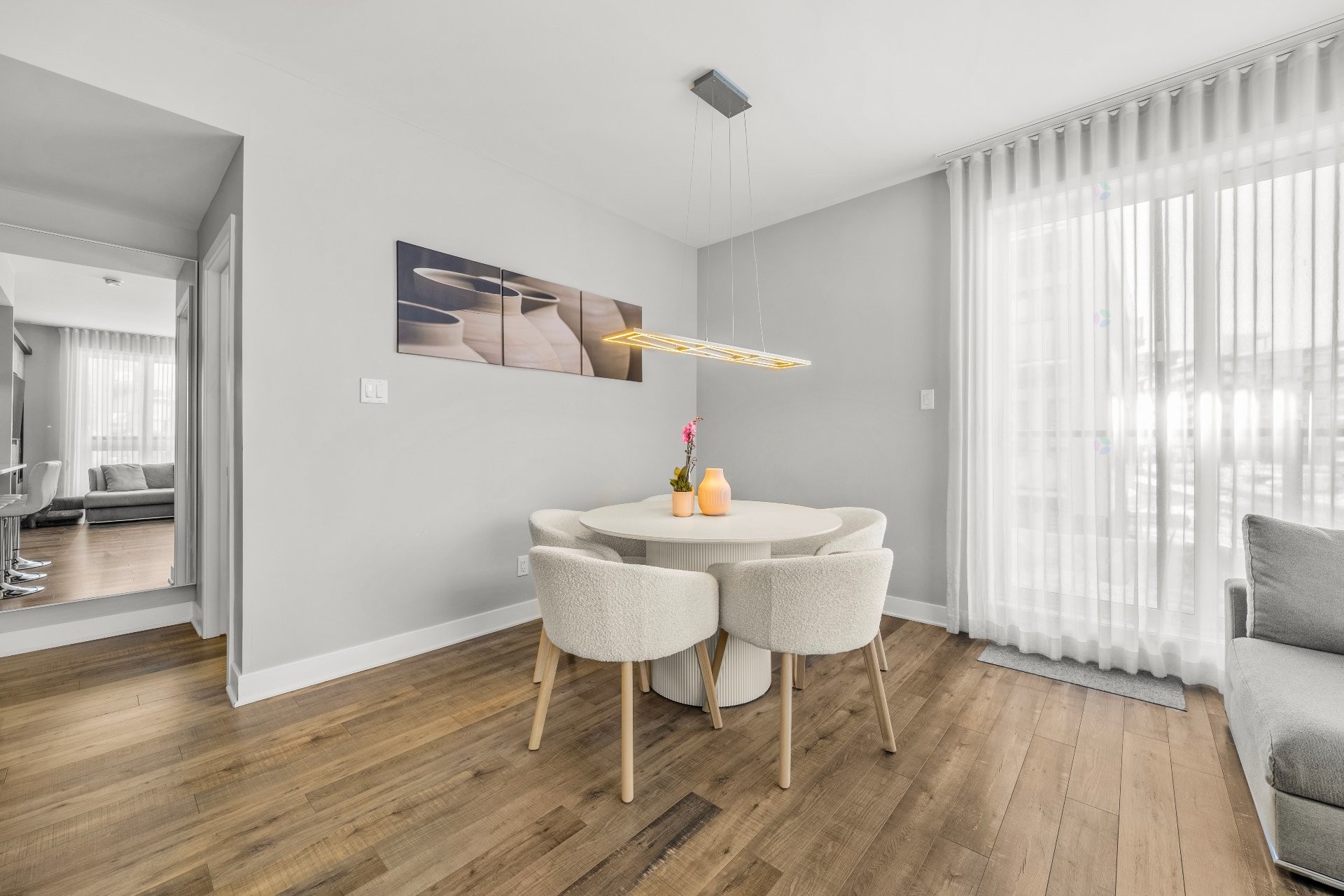 









906


Av. Pierre-Dansereau

, 208,
Terrebonne (Terrebonne),




QC
J6Y0N3

