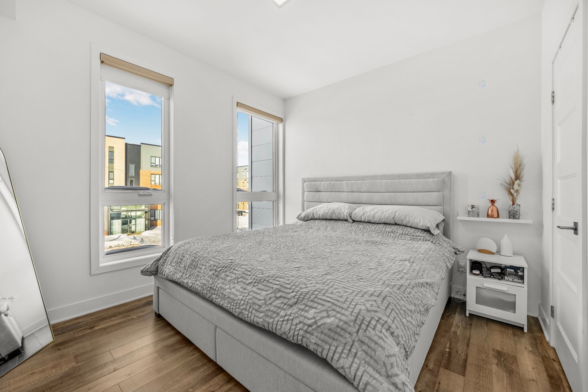 









906


Av. Pierre-Dansereau

, 208,
Terrebonne (Terrebonne),




QC
J6Y0N3

