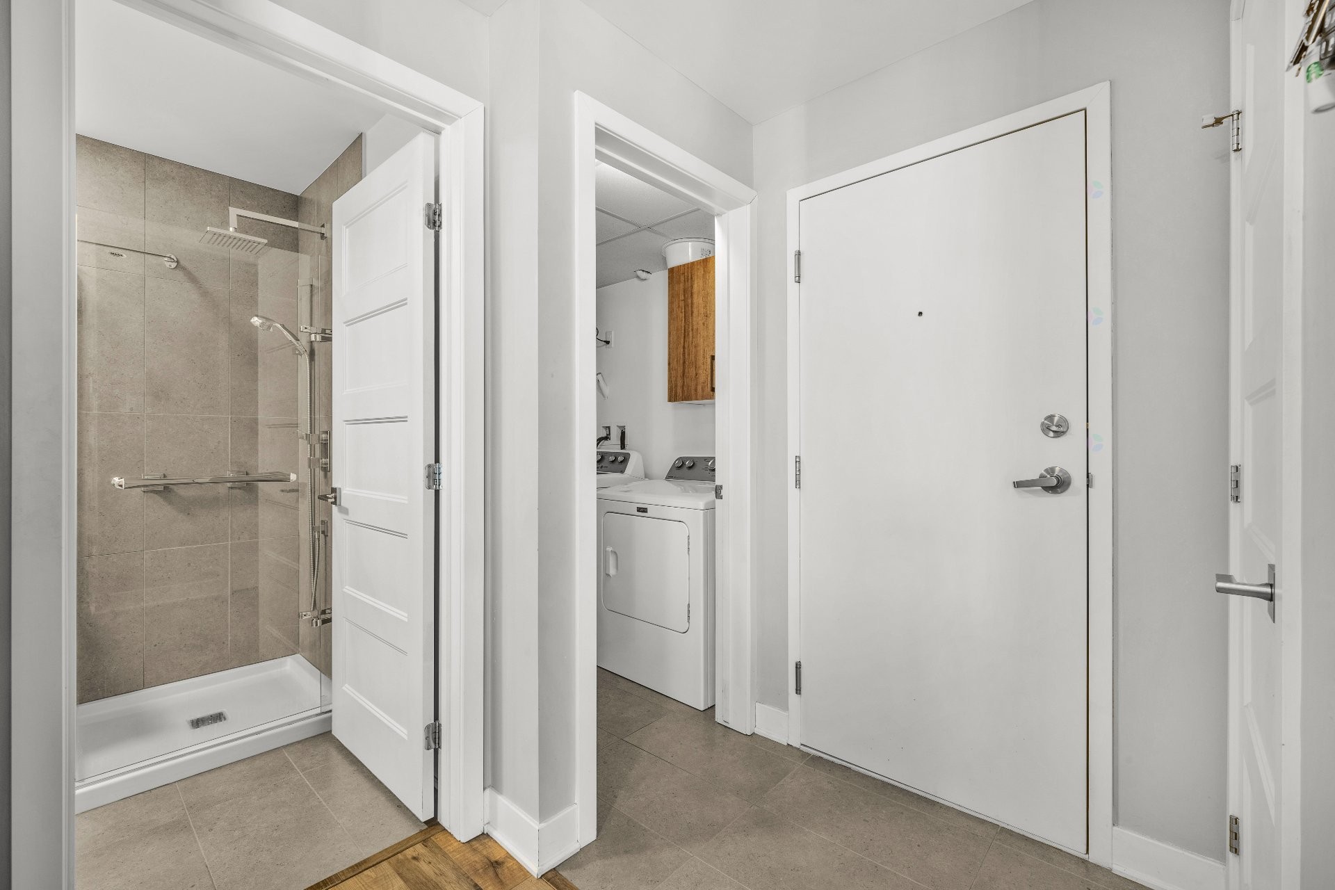









906


Av. Pierre-Dansereau

, 208,
Terrebonne (Terrebonne),




QC
J6Y0N3

