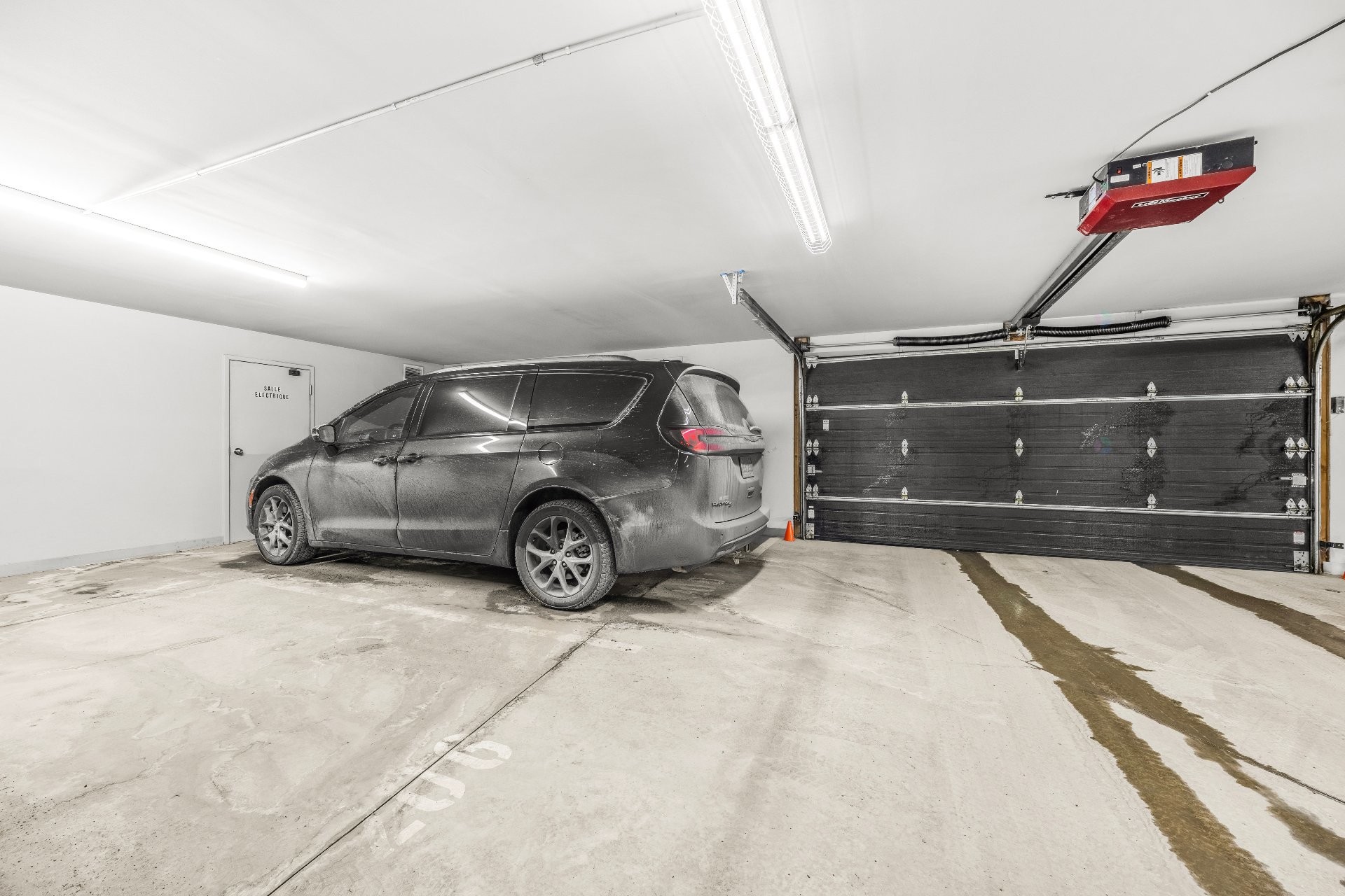 









906


Av. Pierre-Dansereau

, 208,
Terrebonne (Terrebonne),




QC
J6Y0N3

